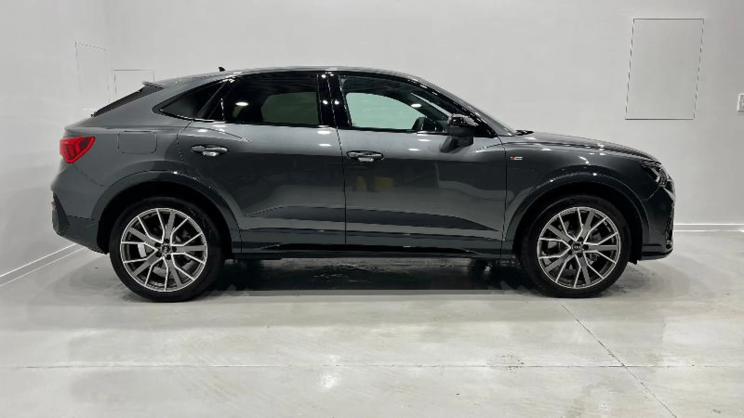 AUDI Q3 SPORTBACK 45 TFSI E 180KW S TRONIC BLACK LINE - Foto 3