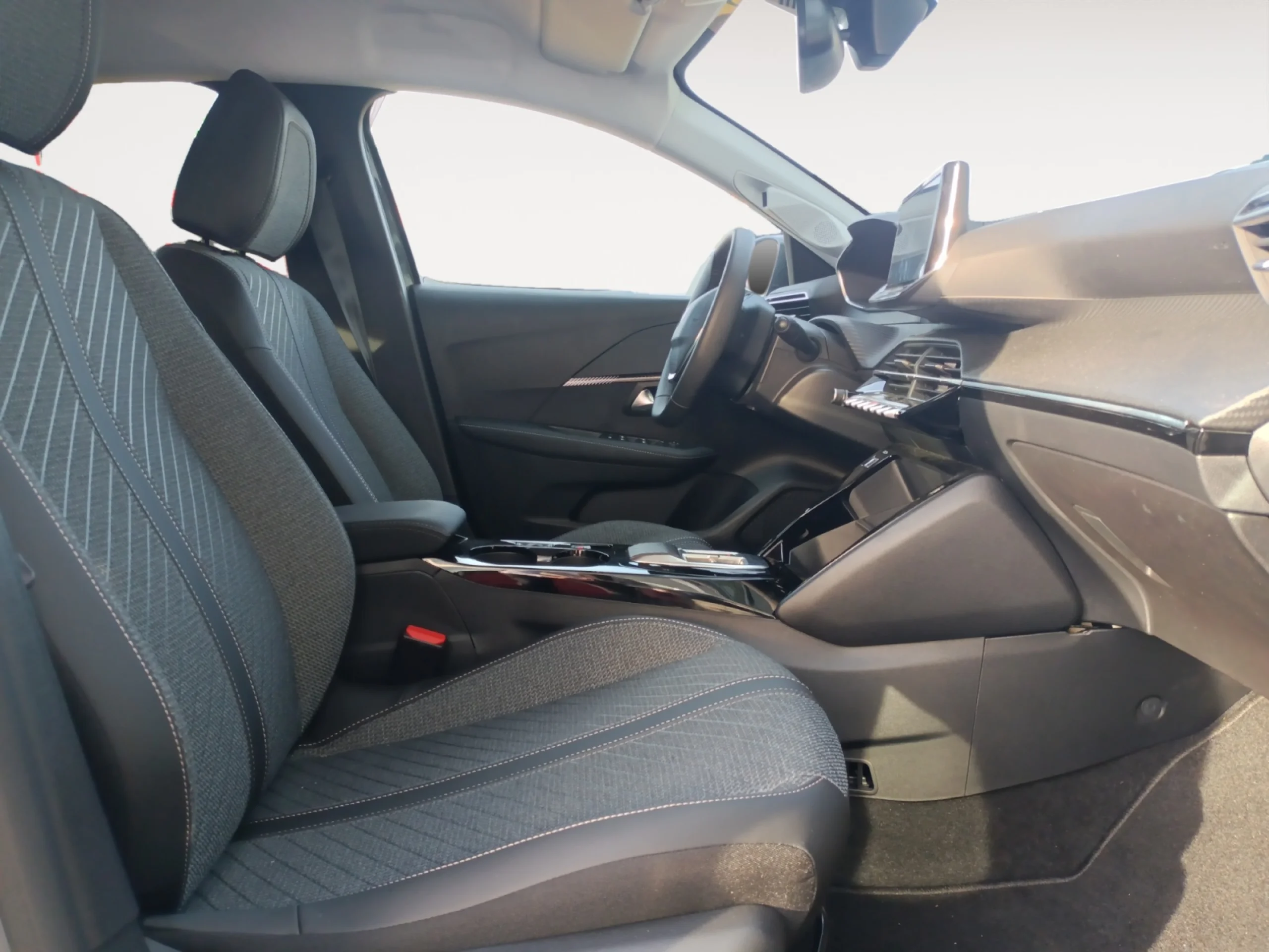 PEUGEOT 208 ALLURE HYBRID 110 EDCS6 - Foto 5