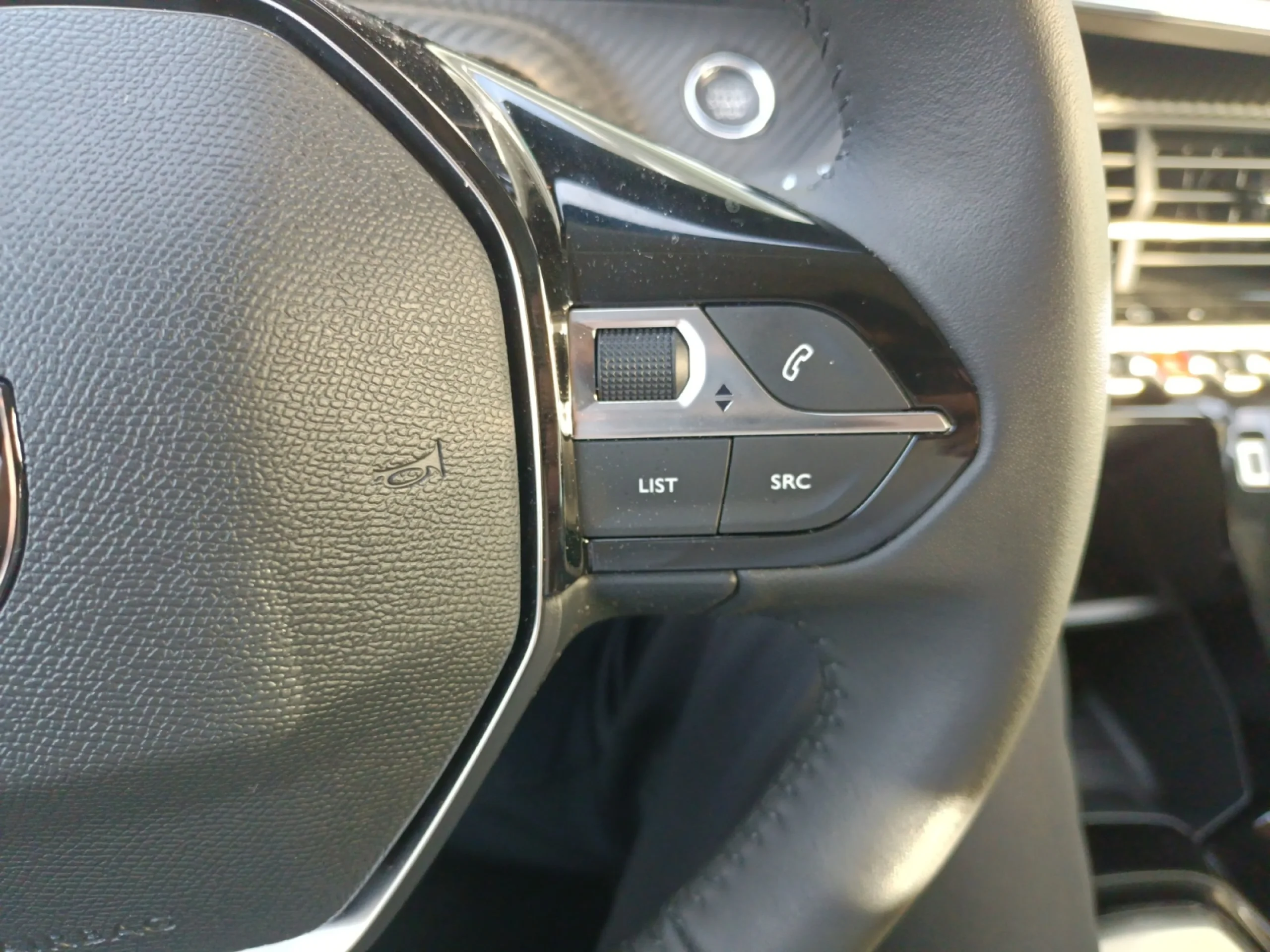 PEUGEOT 208 ALLURE HYBRID 110 EDCS6 - Foto 12