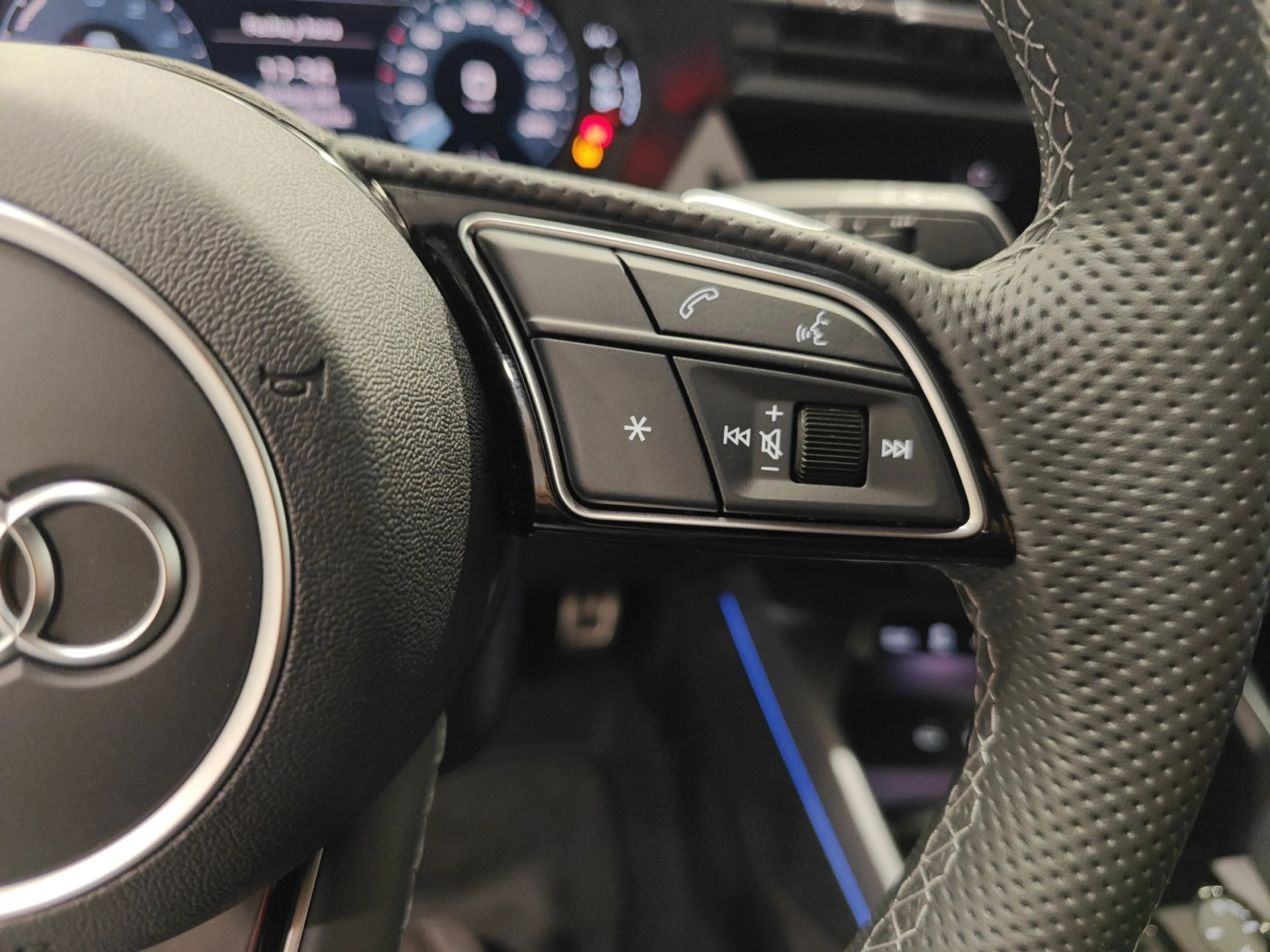 AUDI A3 SPORTBACK S LINE TFSI E 150KW S TRONIC - Foto 10