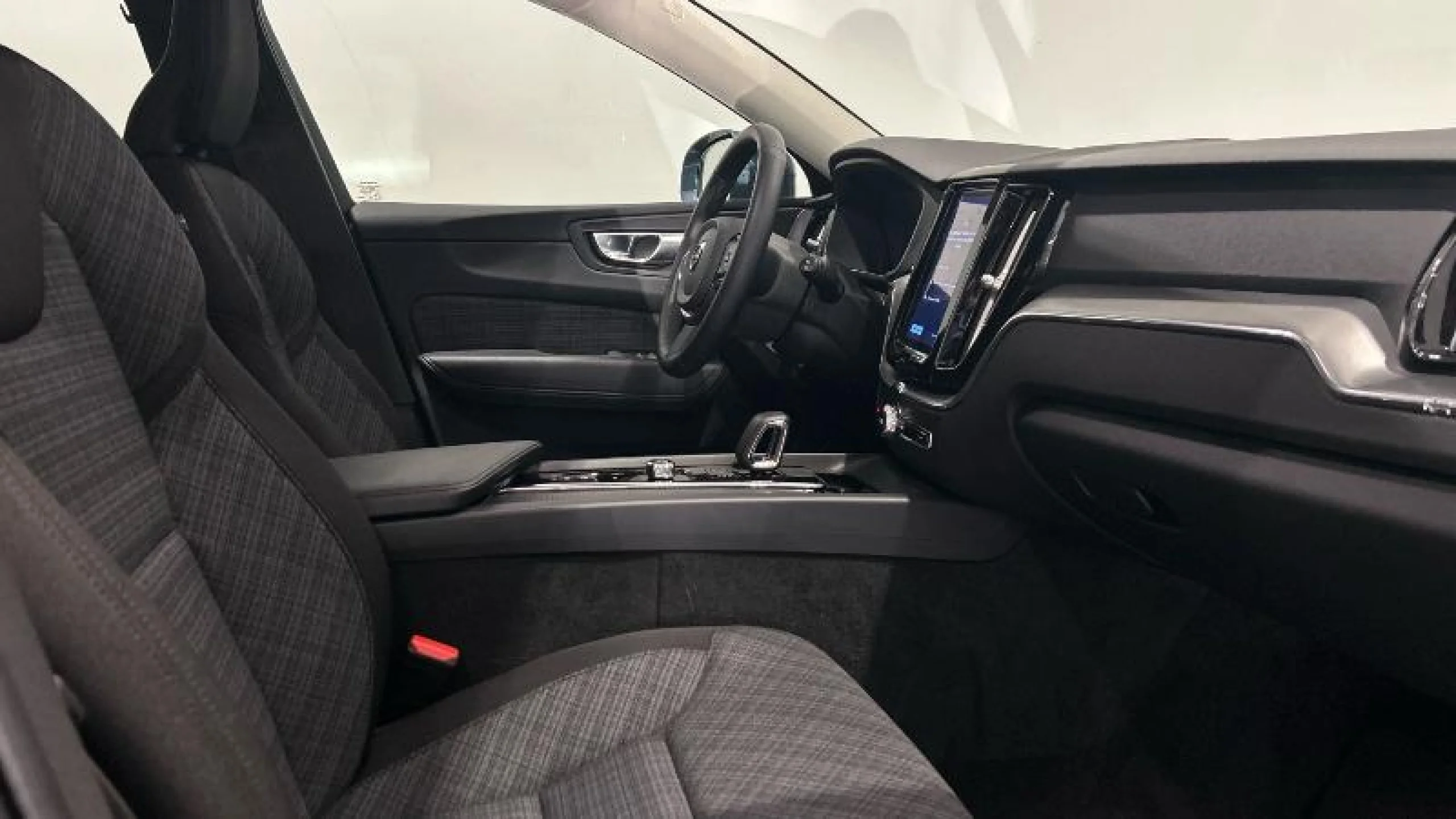 VOLVO XC60 2.0 B4 D CORE AUTO - Foto 8