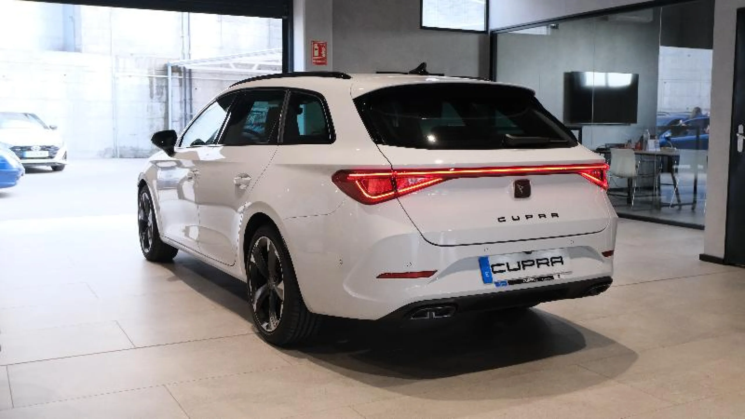 CUPRA LEON SP 1.5 ETSI 110KW (150CV) DSG - Foto 9