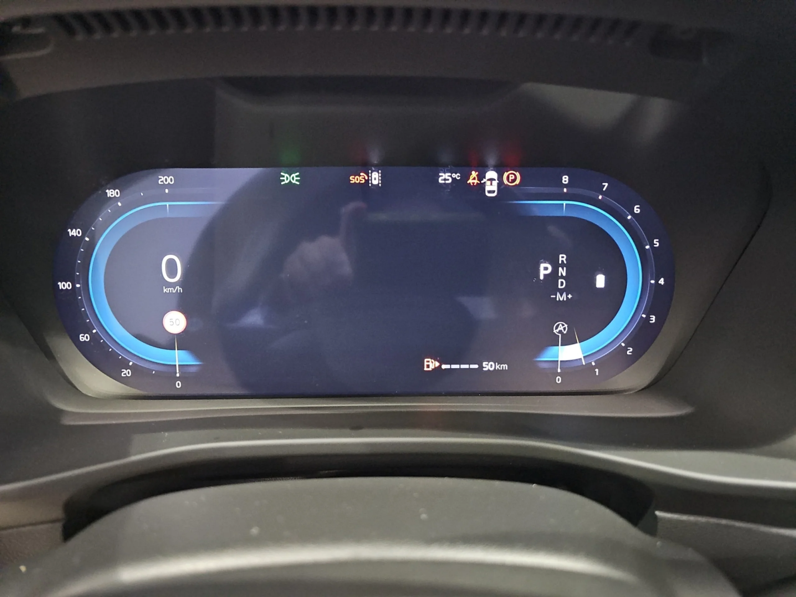 VOLVO XC40 2.0 B4 G PLUS DARK AUTO - Foto 7