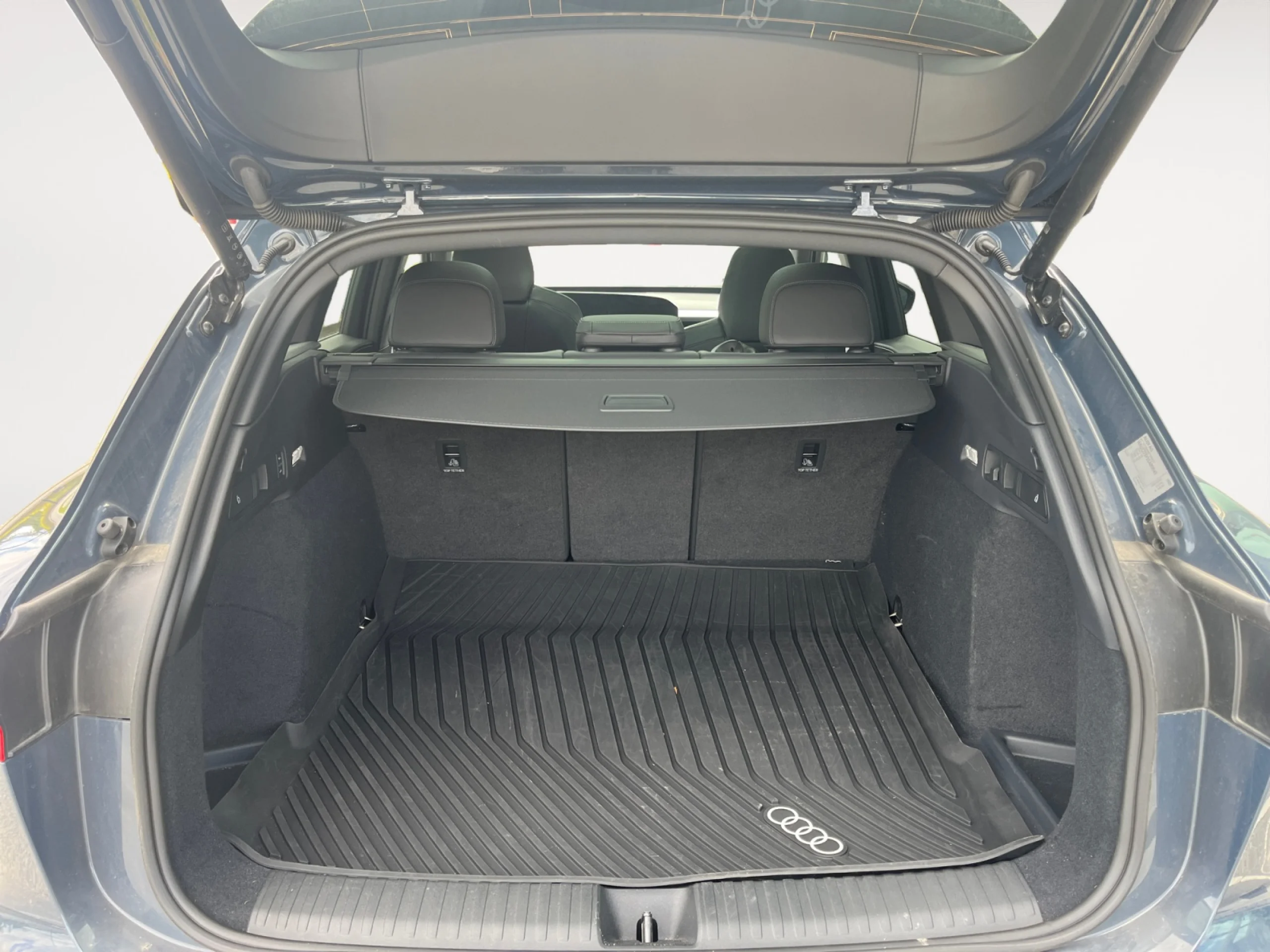 AUDI Q6 E TRON BLACK LINE QUATTRO - Foto 7