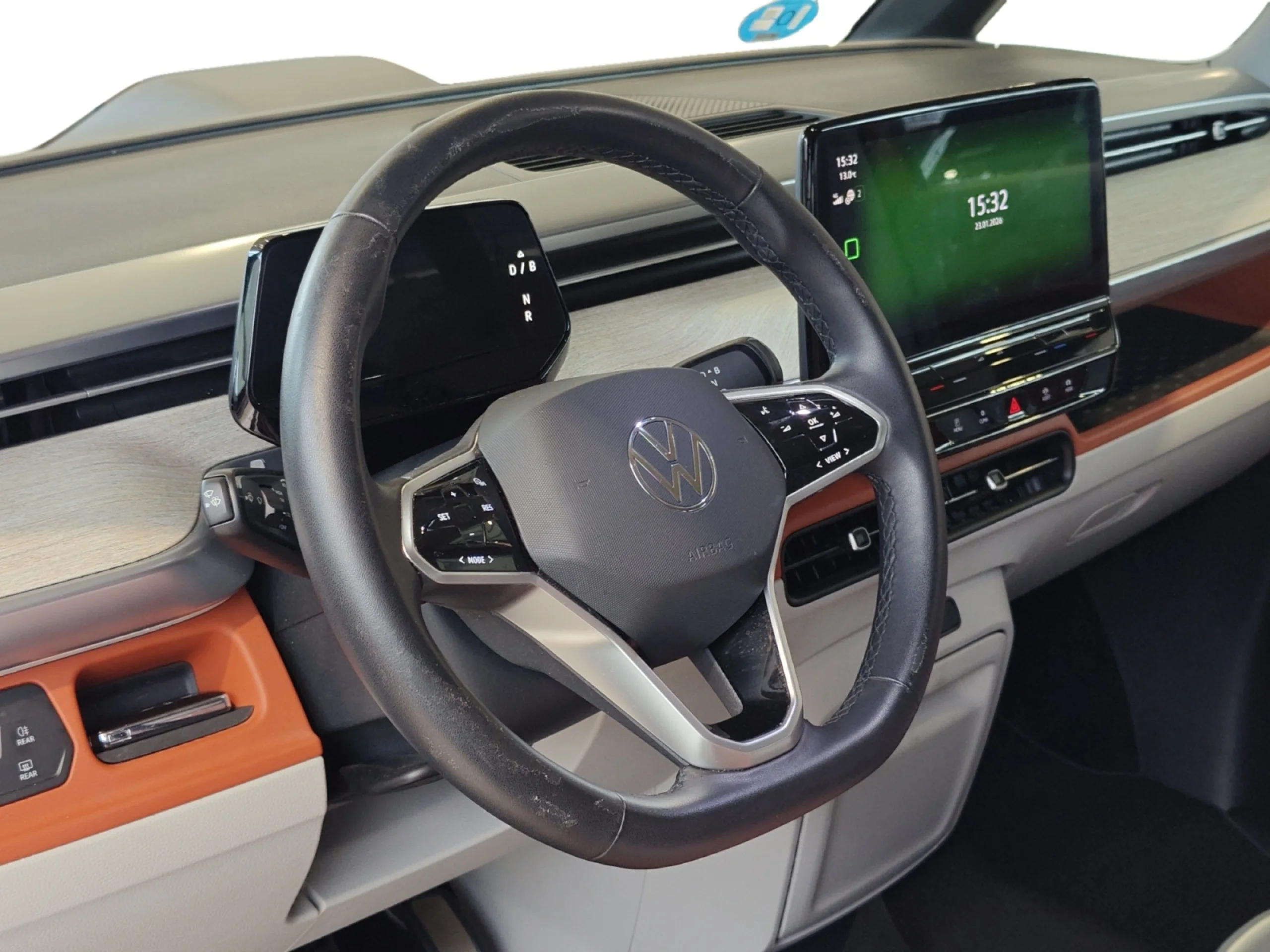 VOLKSWAGEN ID. BUZZ PRO 150KW (204CV) - Foto 9