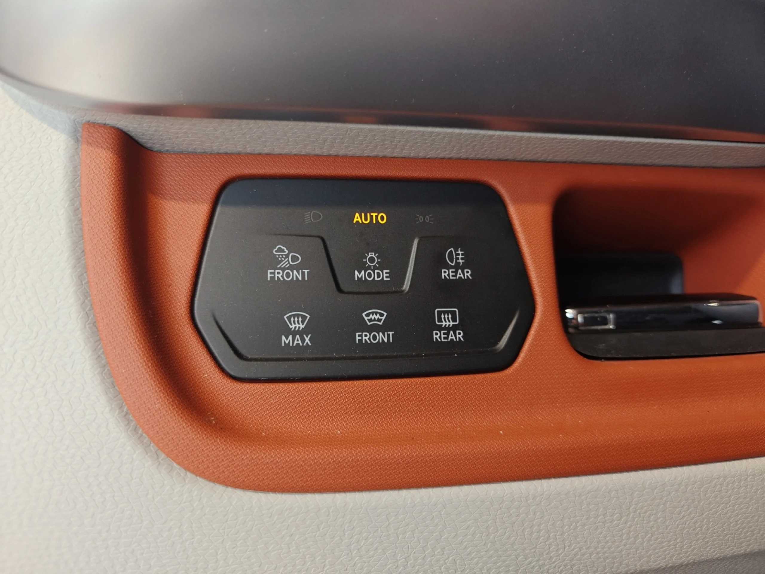 VOLKSWAGEN ID. BUZZ PRO 150KW (204CV) - Foto 12