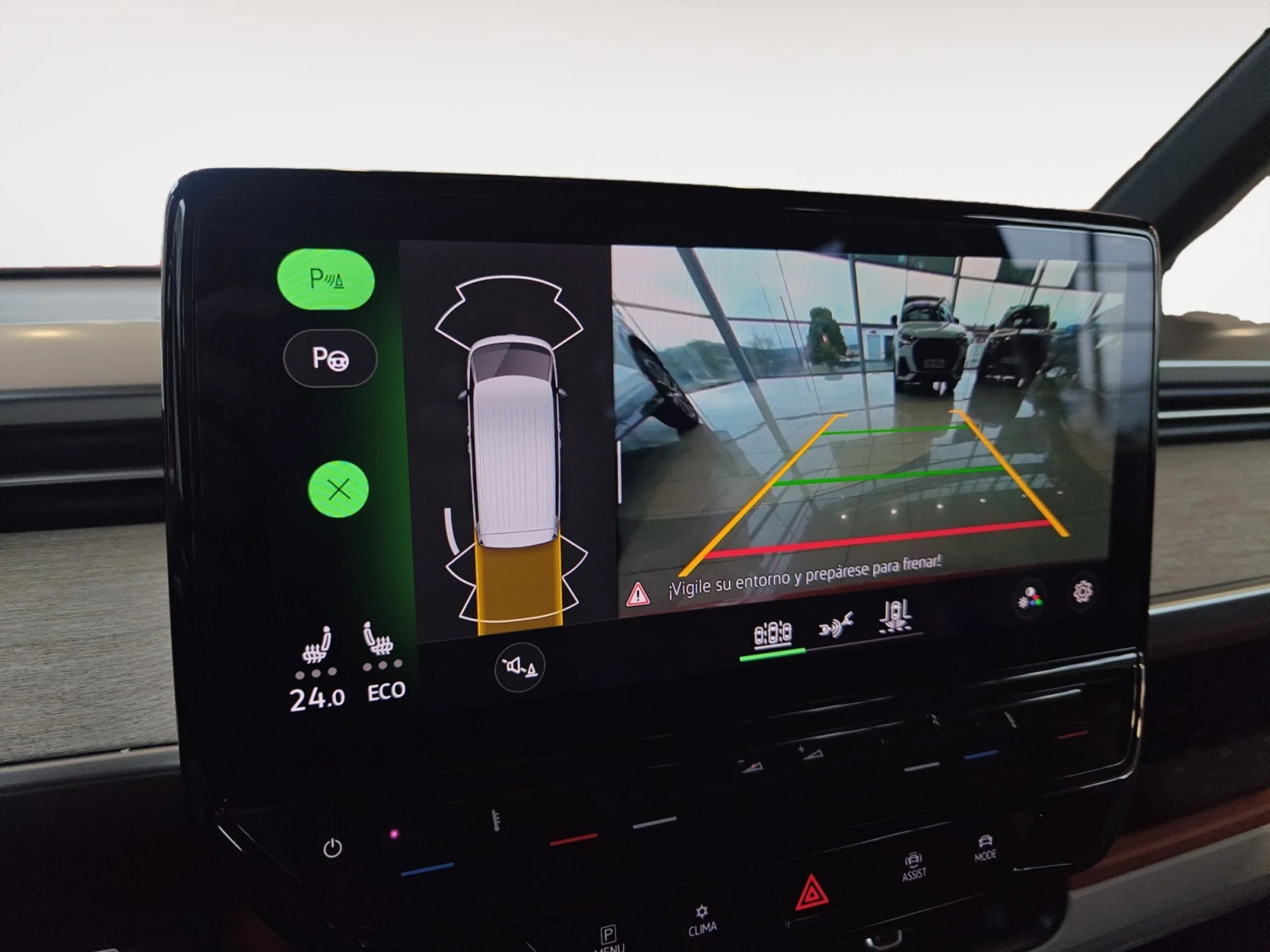 VOLKSWAGEN ID. BUZZ PRO 150KW (204CV) - Foto 16