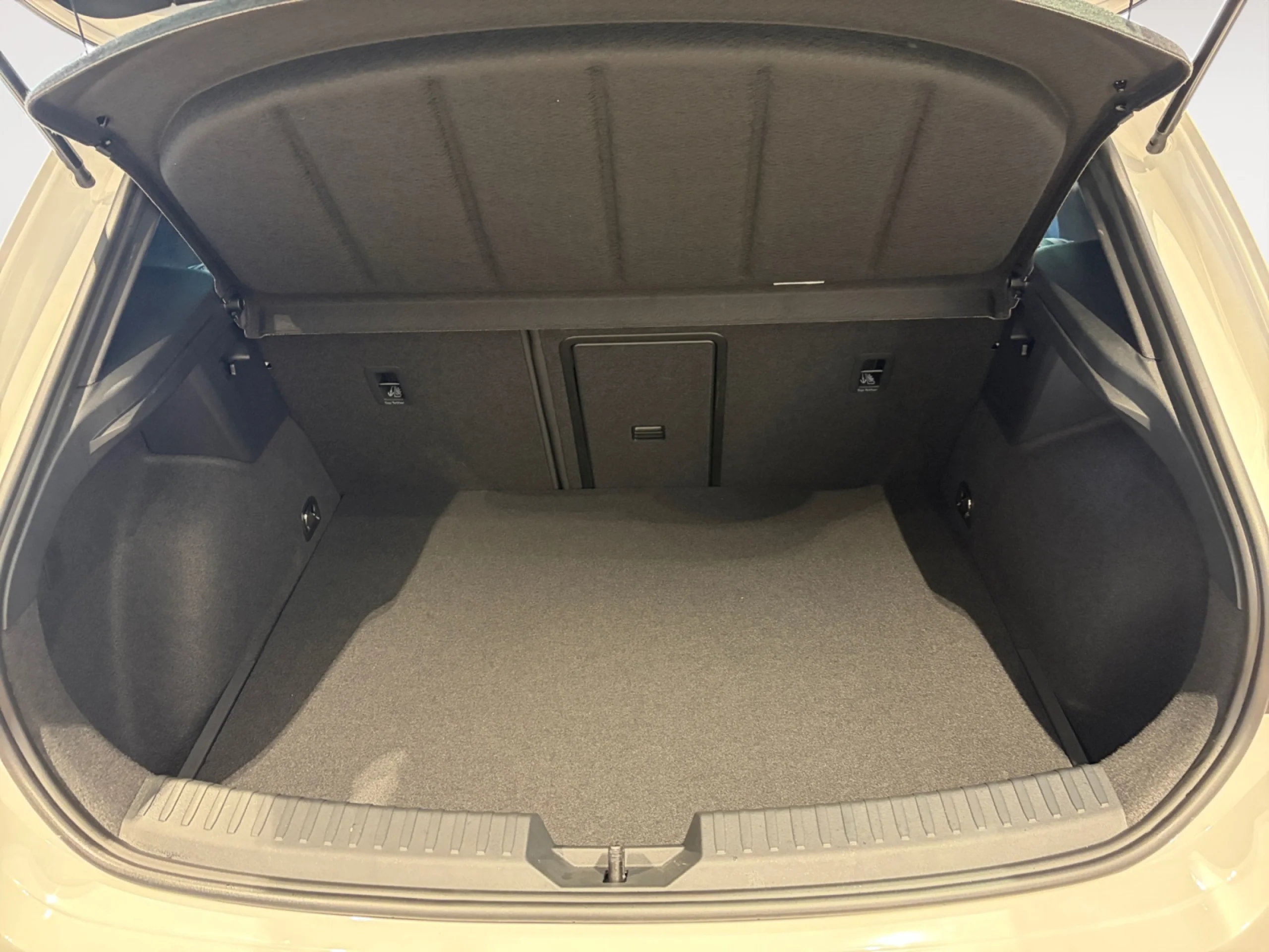 SEAT LEON 1.5 TSI E HYBRID 150KW DSG 6 FR XXL - Foto 8