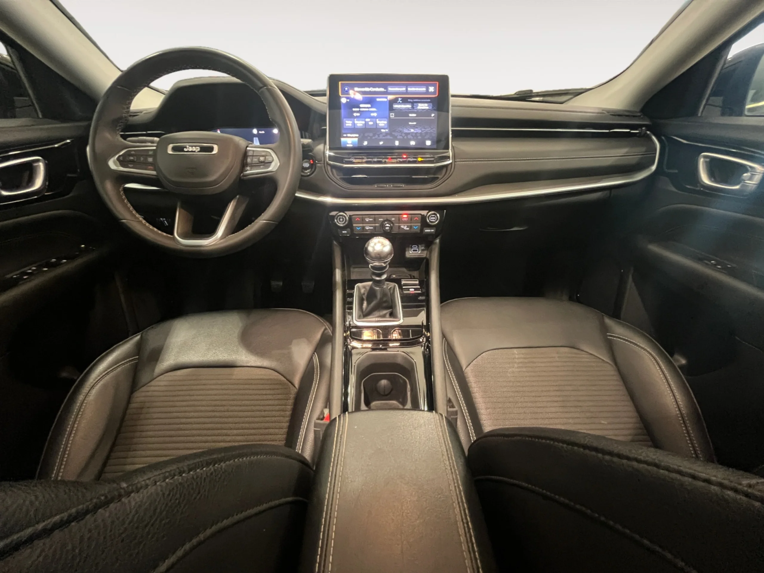 JEEP COMPASS 1.3 GSE T4 96KW (130CV) LIMITED MT FWD - Foto 4