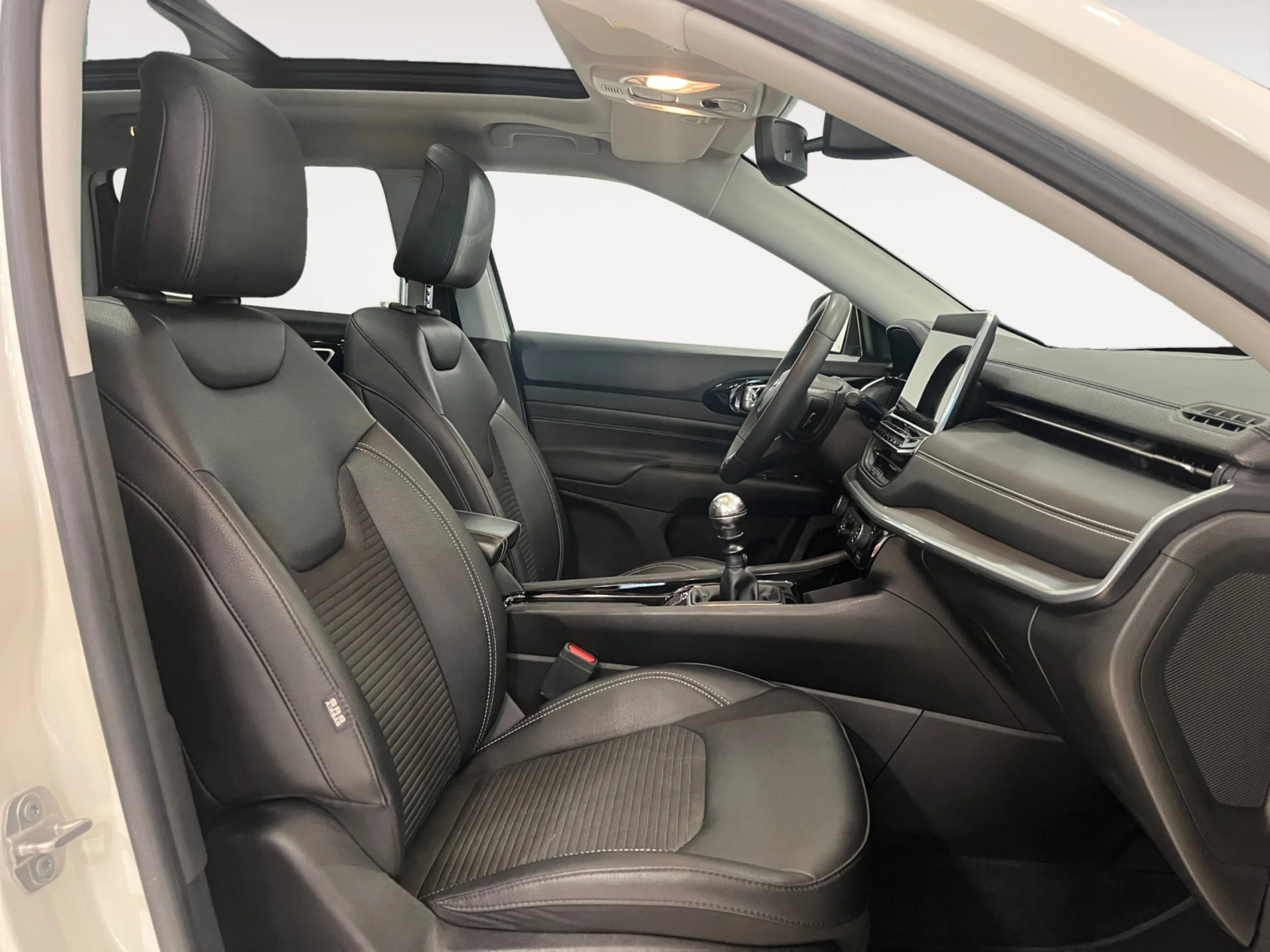 JEEP COMPASS 1.3 GSE T4 96KW (130CV) LIMITED MT FWD - Foto 5