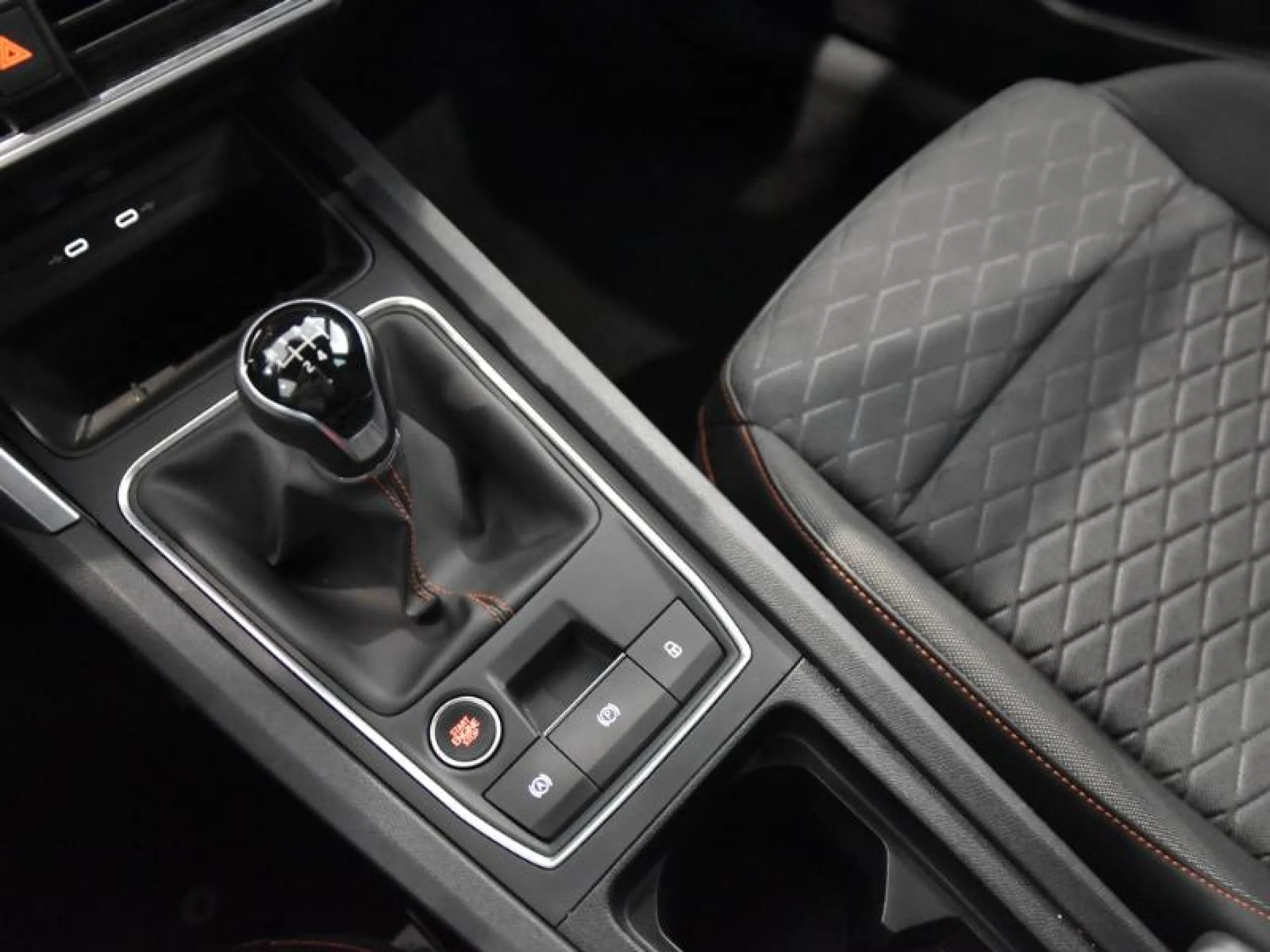 SEAT LEON 1.5 TSI 85KW S&S FR 75 ANIVERSARIO - Foto 10