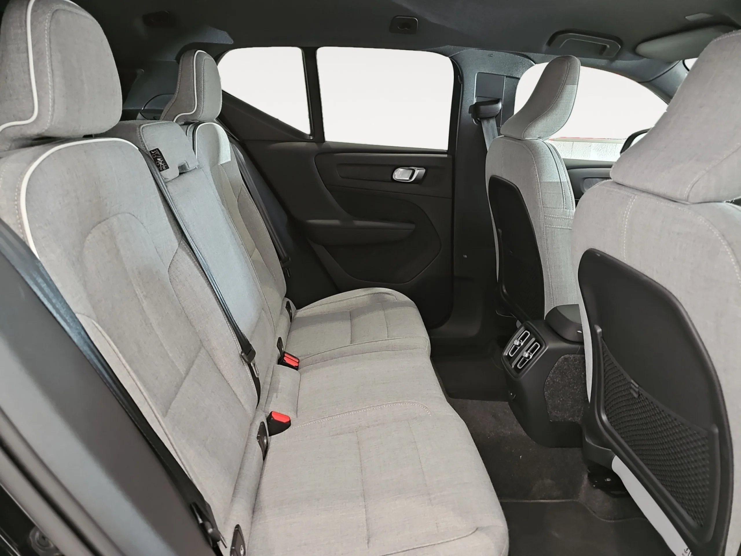 VOLVO EX40 SINGLE EXTENDED PLUS AUTO - Foto 6