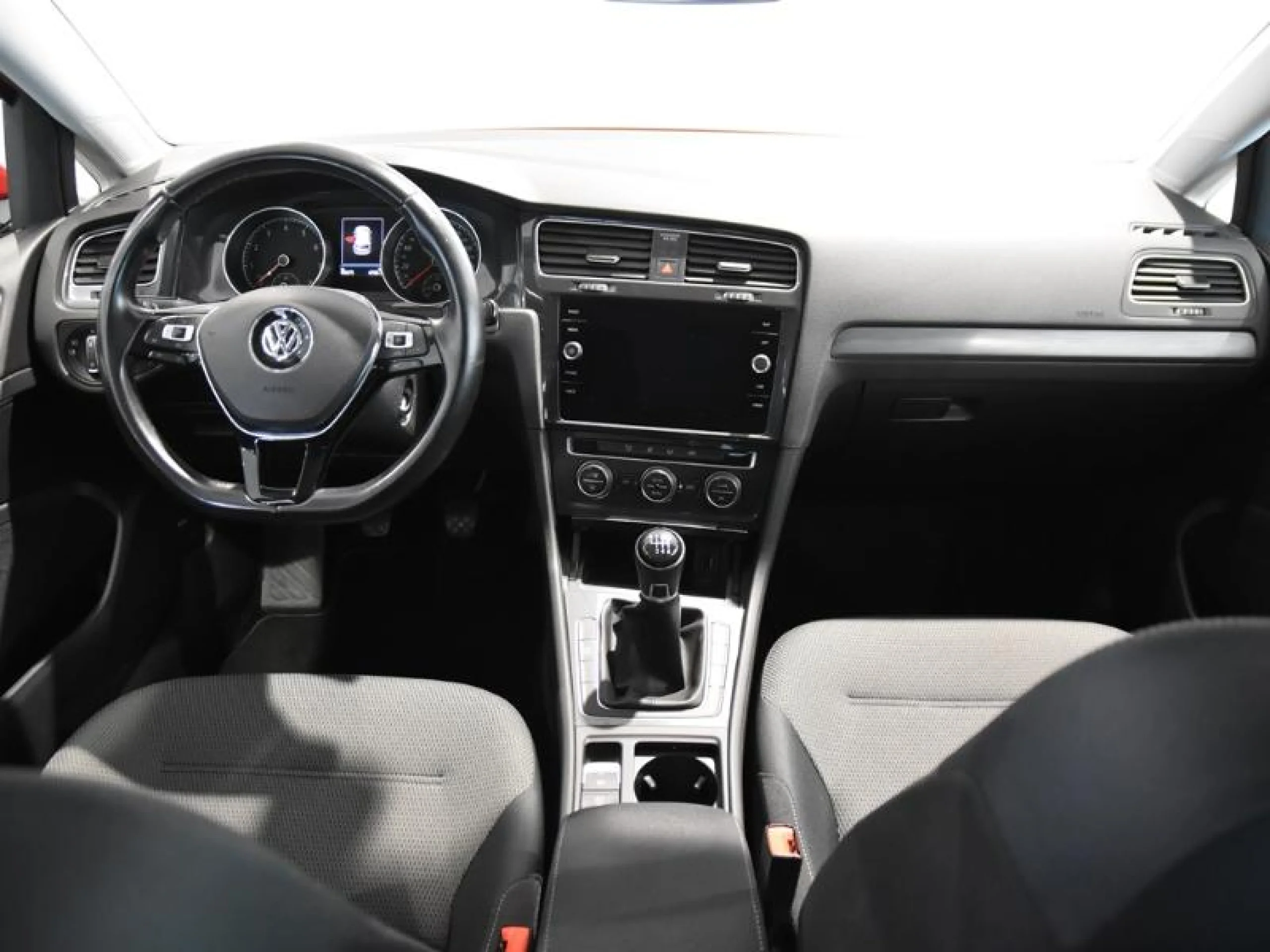 VOLKSWAGEN GOLF ADVANCE 1.5 TSI EVO 96KW (130CV) - Foto 4