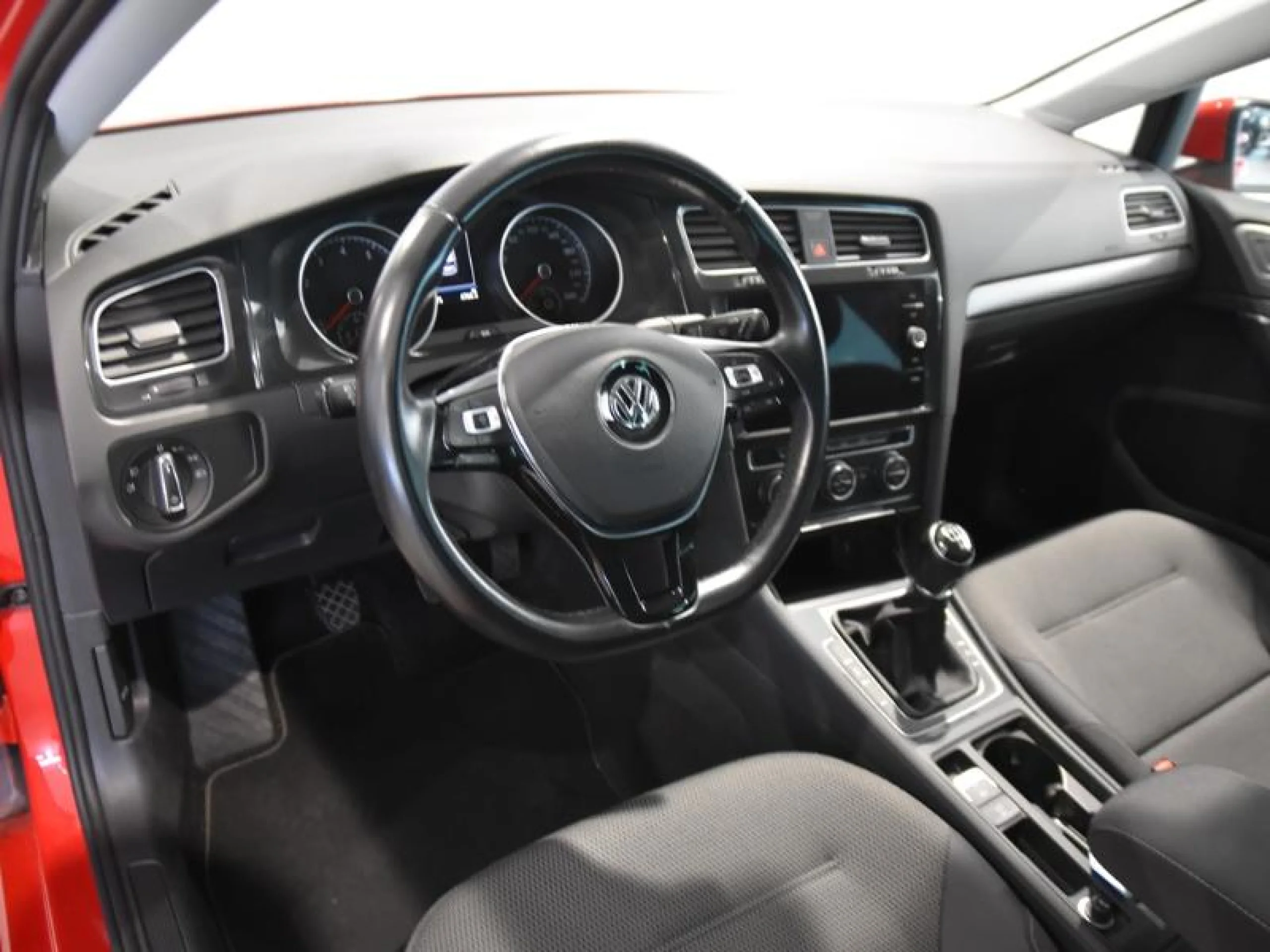 VOLKSWAGEN GOLF ADVANCE 1.5 TSI EVO 96KW (130CV) - Foto 9