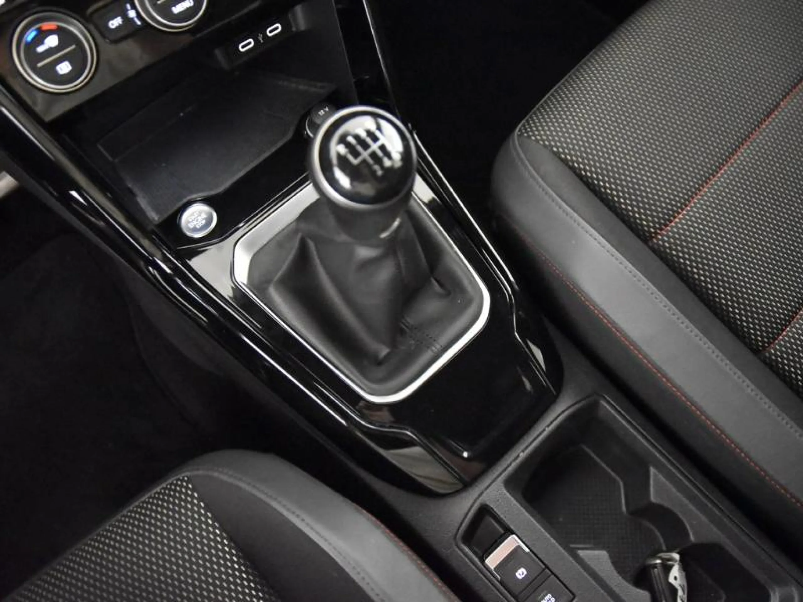 VOLKSWAGEN T ROC SPORT 1.5 TSI 110KW (150CV) - Foto 10