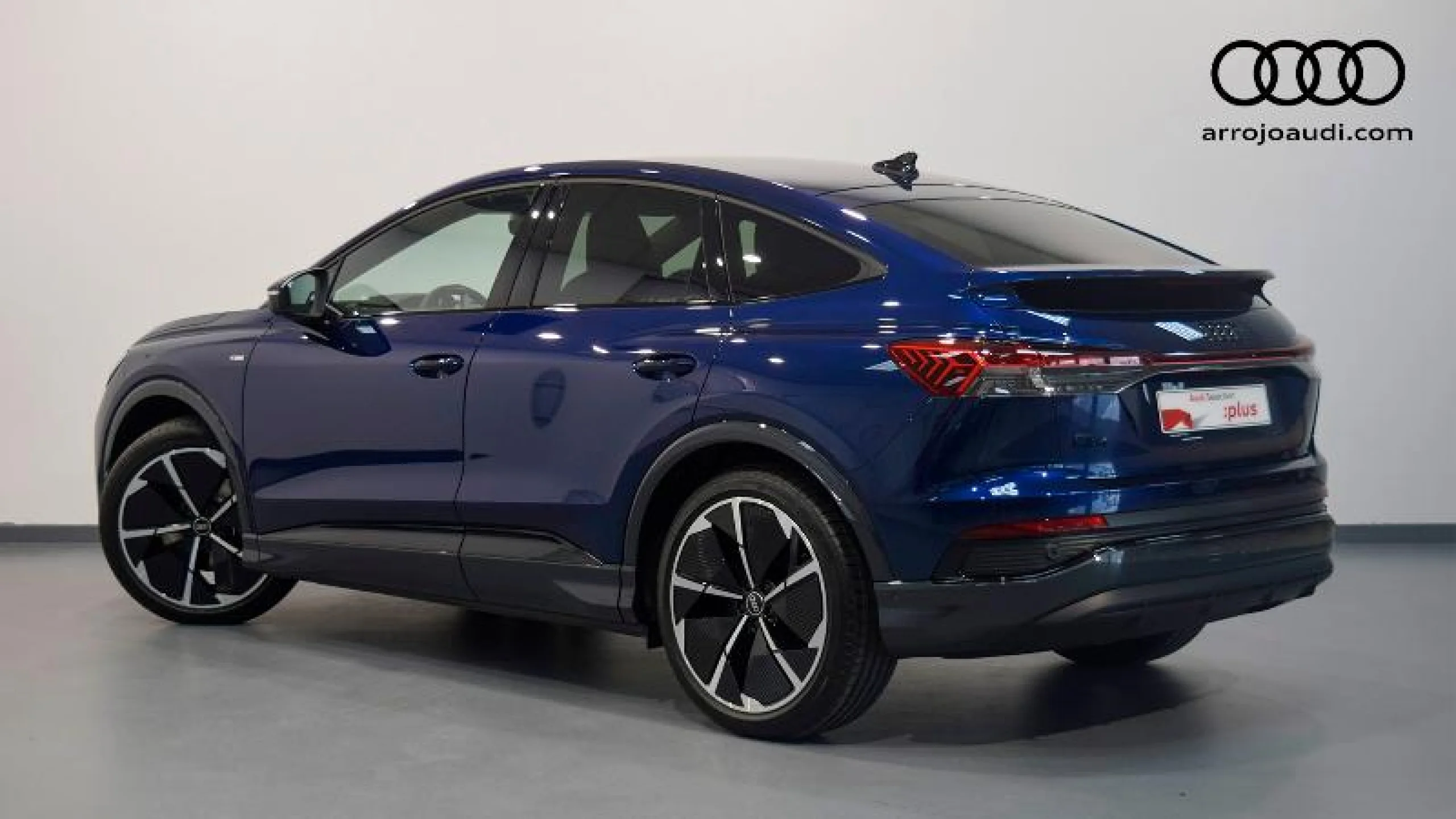 AUDI Q4 SPORTBACK E TRON BLACK LINE EDITION 40 E TRON 150KW 82KWH - Foto 2