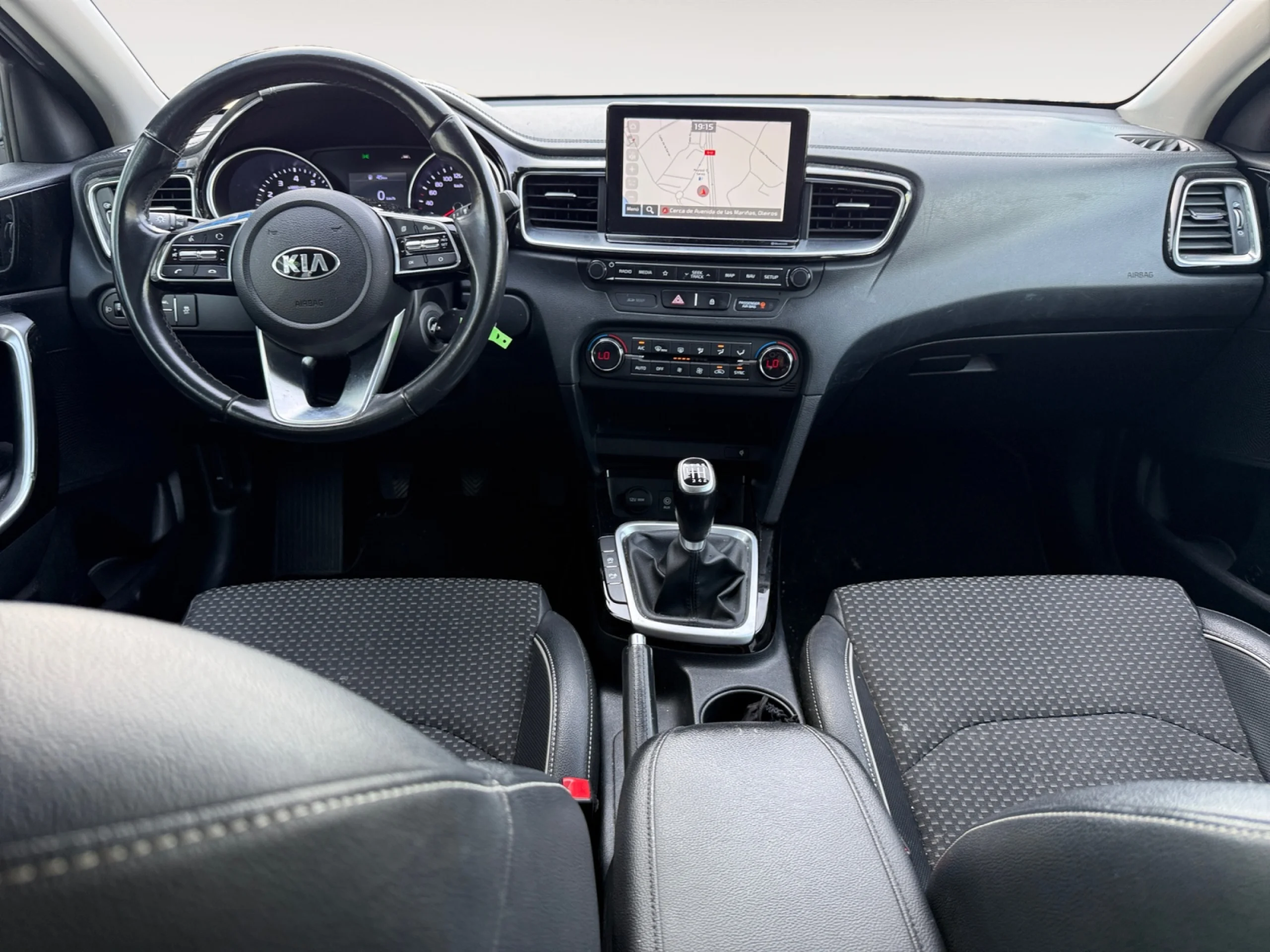 KIA CEED 1.4 T GDI 103KW (140CV) DRIVE - Foto 4