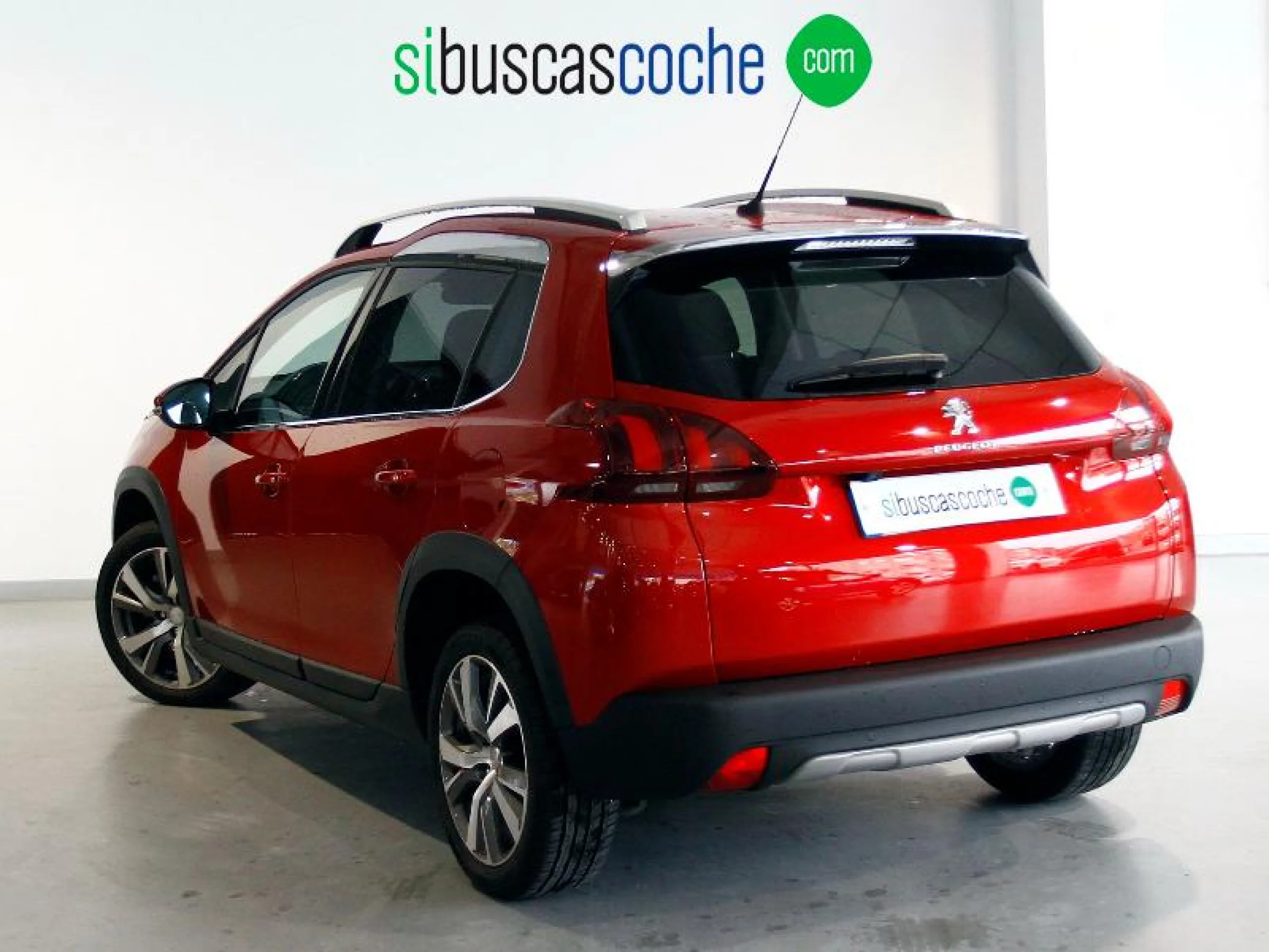 PEUGEOT 2008 ALLURE 1.2 PURETECH 81KW (110CV)S&S EAT6 - Foto 2