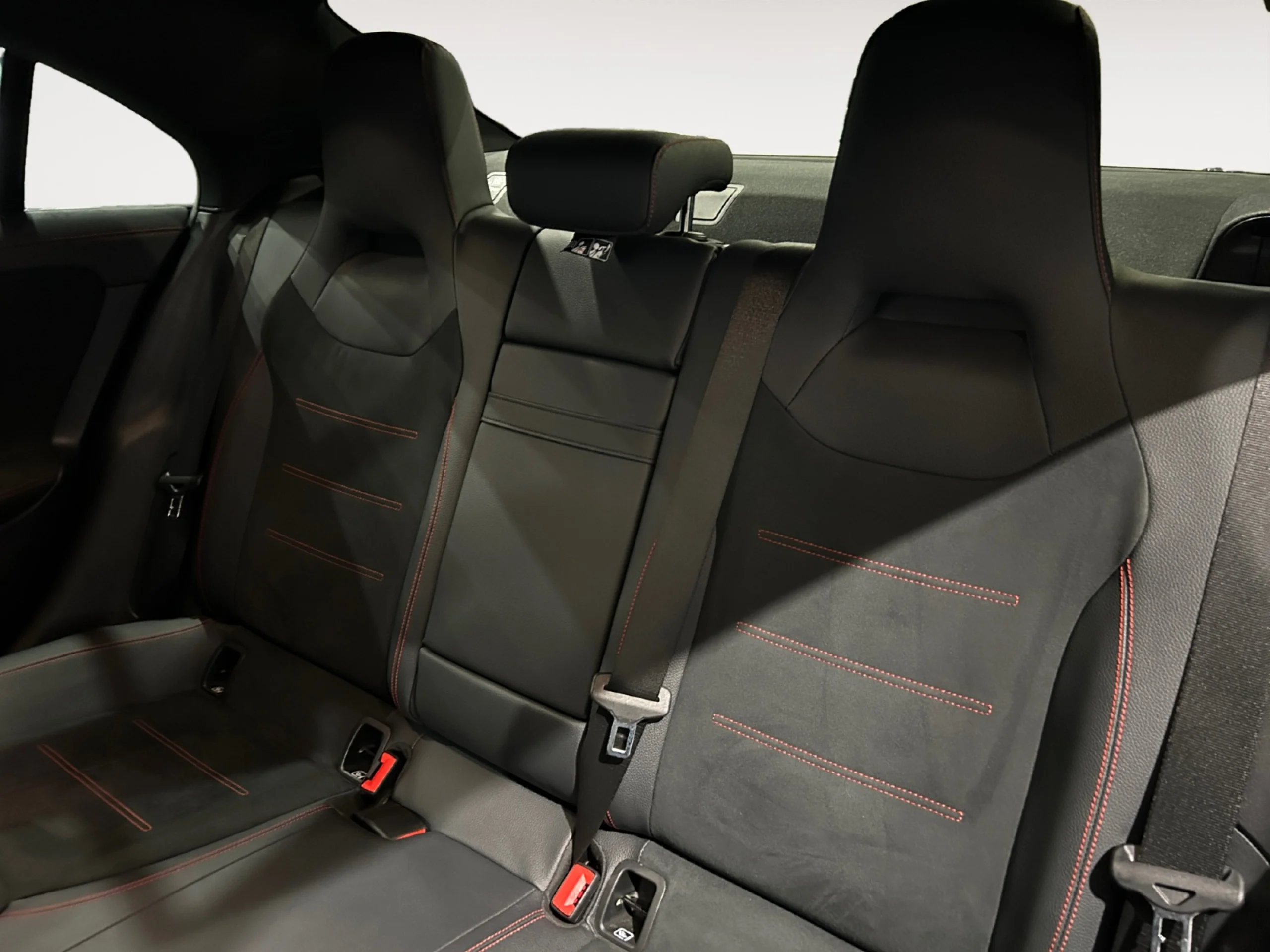 MERCEDES-BENZ CLA CLA 220 D DCT - Foto 6