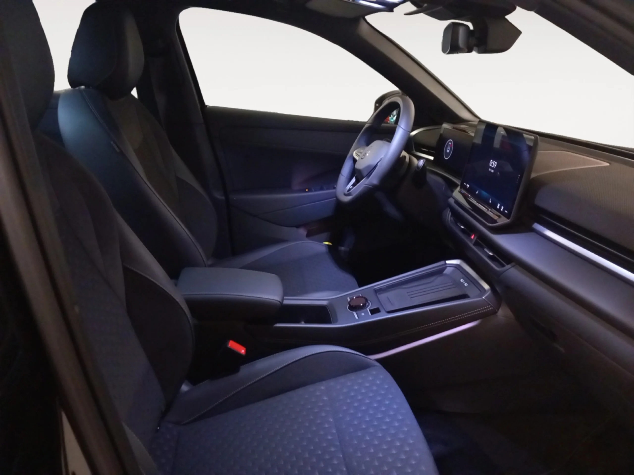 VOLKSWAGEN T ROC T ROC R LINE 1ST EDITION 1.5 ETSI 110 KW (150 CV)  AUTOMÁTICO DSG 7 VEL. - Foto 5