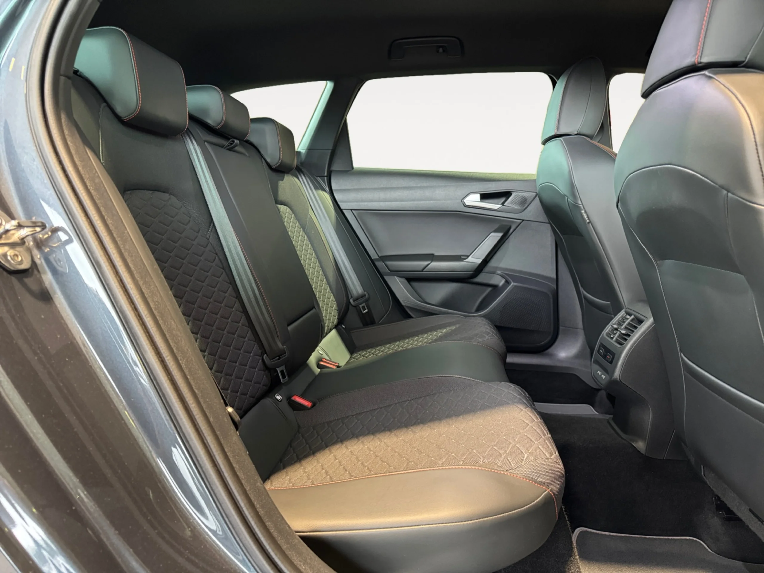 SEAT LEON SP 1.4 E HYBRID DSG S&S FR GO XL - Foto 6