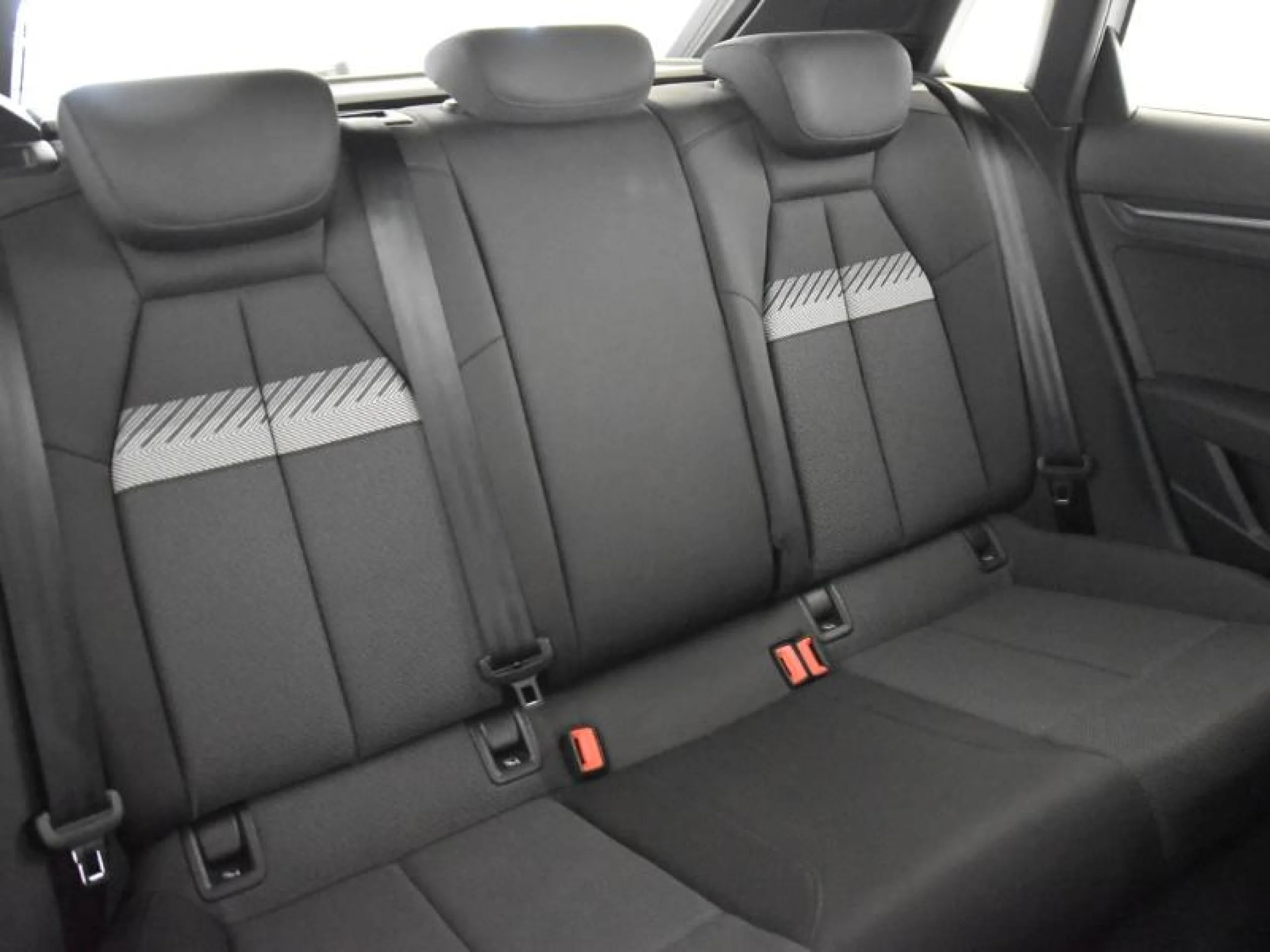 AUDI A3 SPORTBACK GENUINE EDITION 30 TDI 85KW - Foto 6