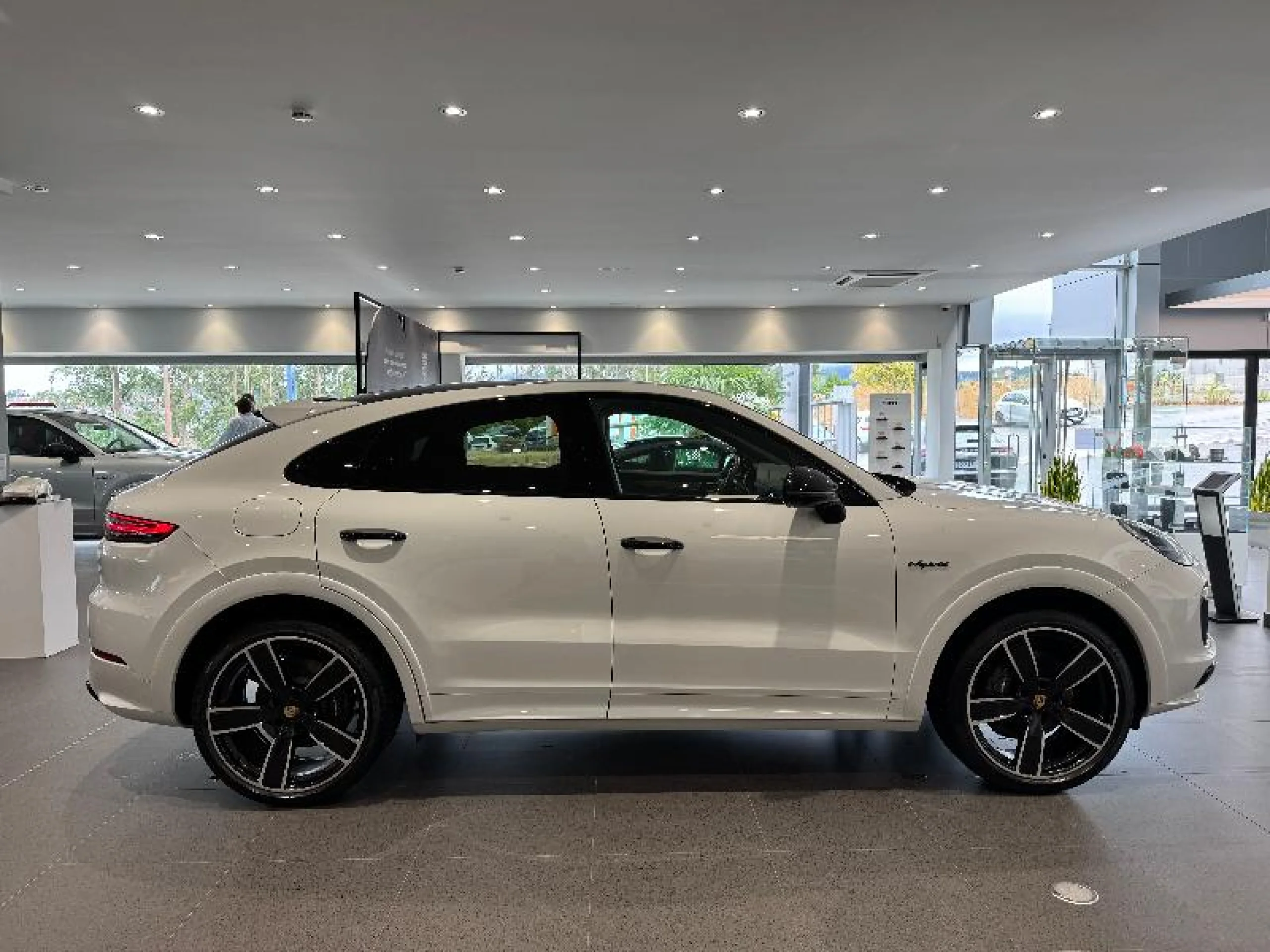 PORSCHE CAYENNE COUPE E HYBRID PLATINUM EDITION - Foto 6