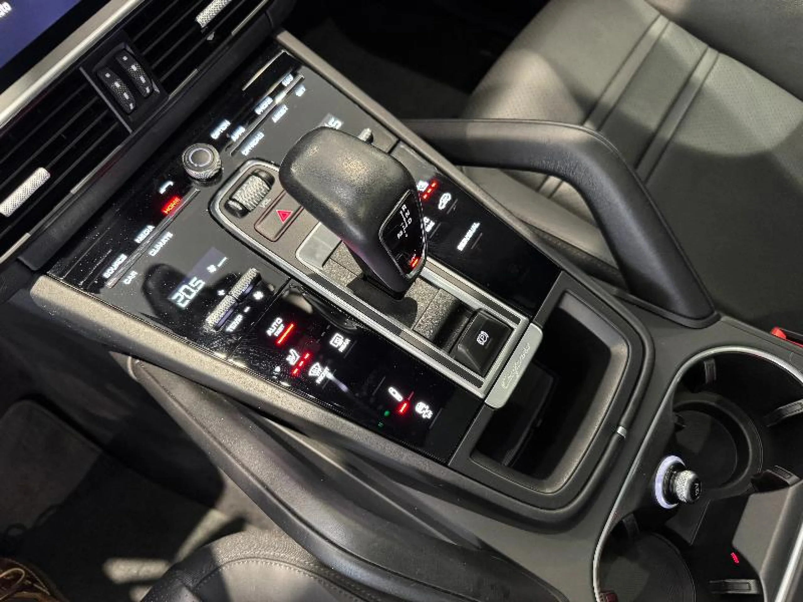 PORSCHE CAYENNE COUPE E HYBRID PLATINUM EDITION - Foto 14