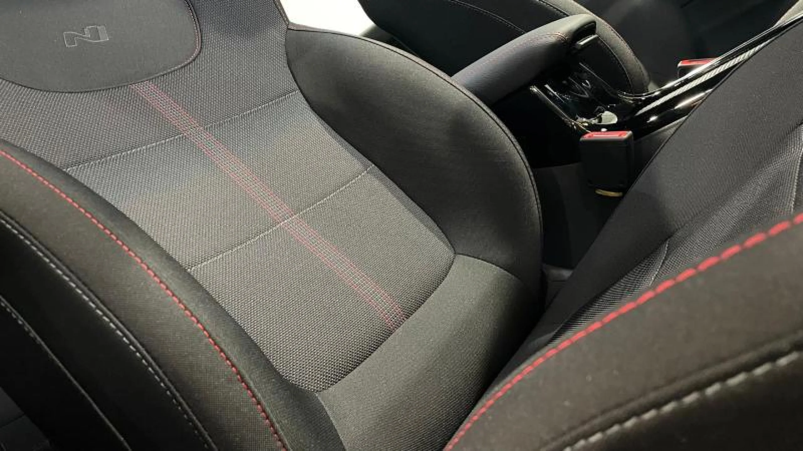 HYUNDAI I30 1.0 TGDI N LINE SE FASTBACK - Foto 17