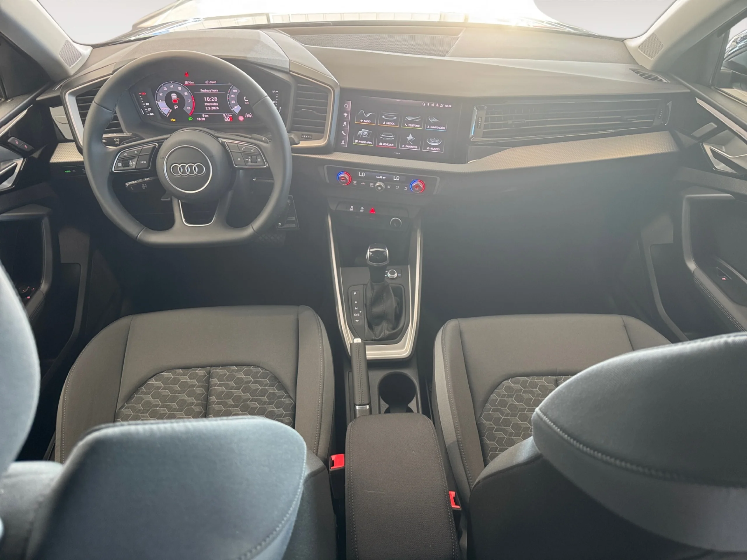 AUDI A1 ALLSTREET ADREN BLACK 35 TFSI 110KW S TR - Foto 4