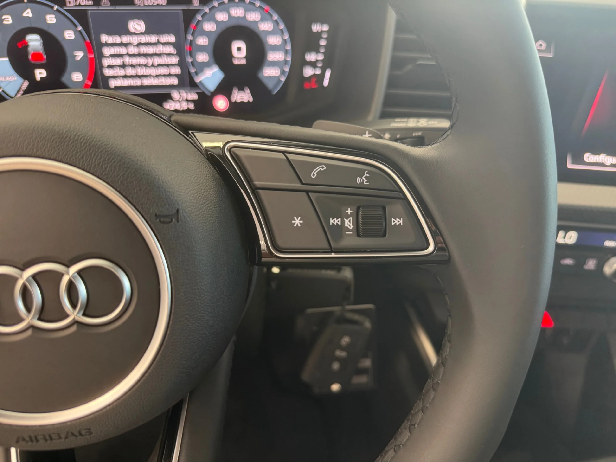 AUDI A1 ALLSTREET ADREN BLACK 35 TFSI 110KW S TR - Foto 8