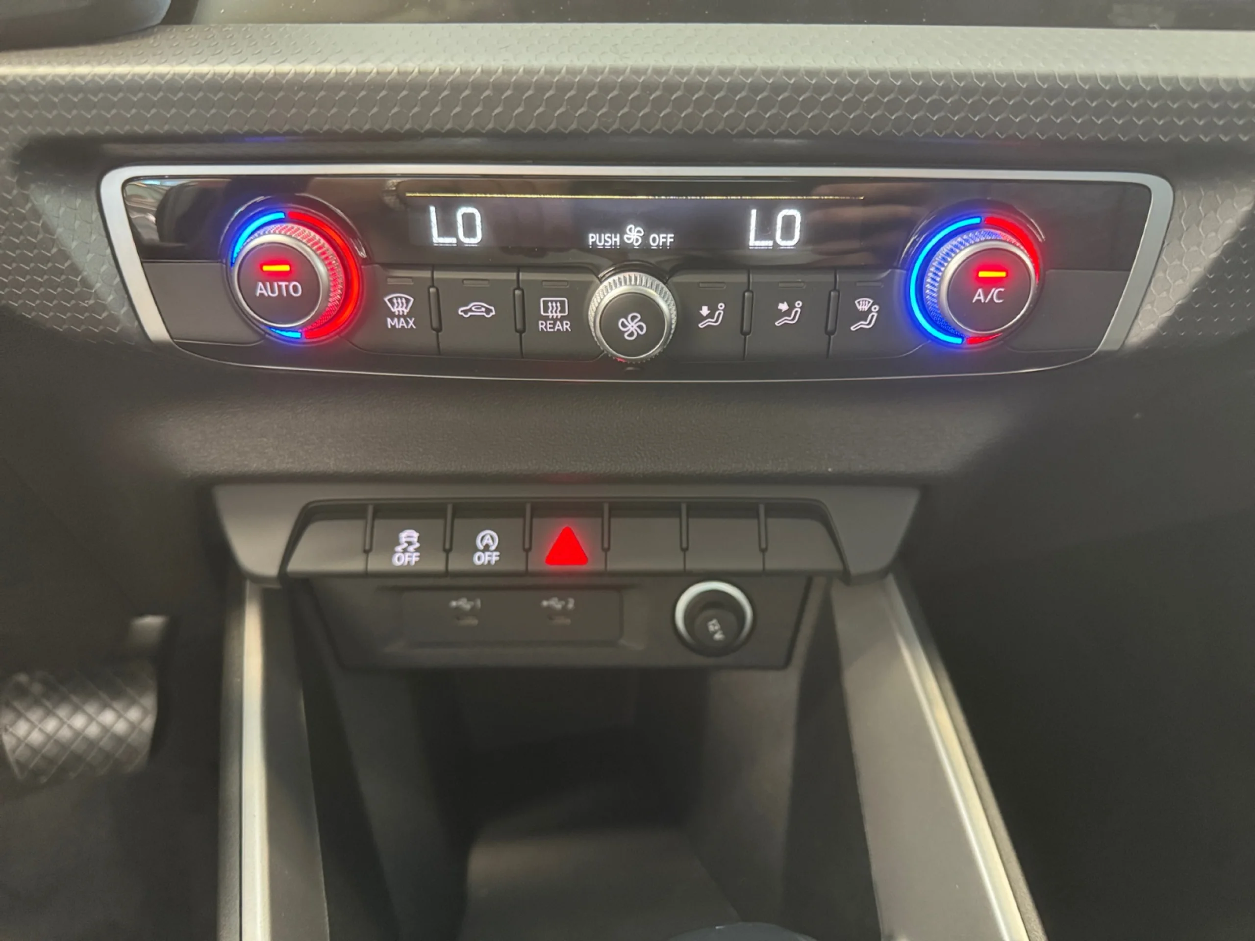 AUDI A1 ALLSTREET ADREN BLACK 35 TFSI 110KW S TR - Foto 11