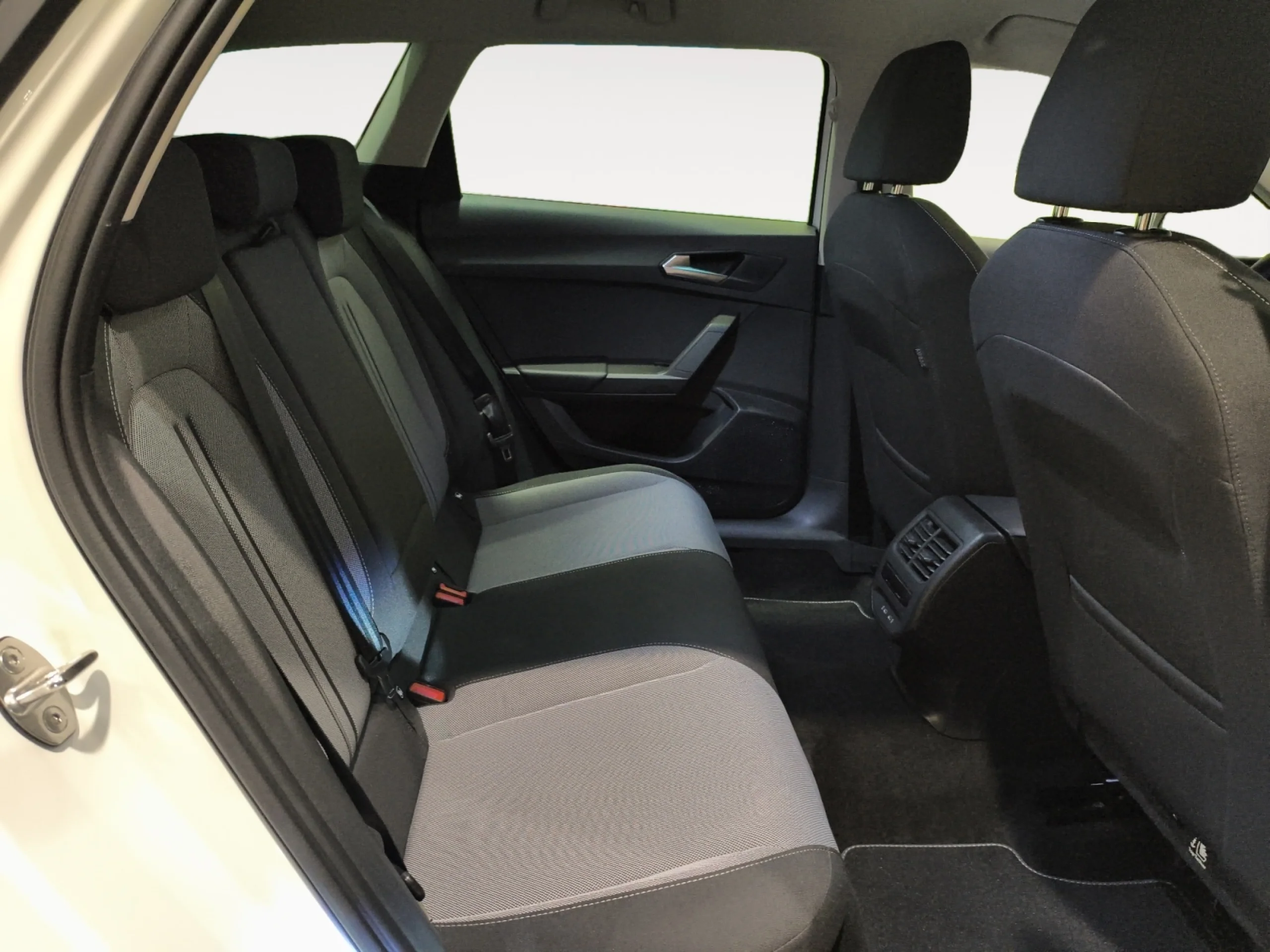 SEAT LEON 1.5 ETSI 85KW DSG STYLE 25 ANIVERSARIO - Foto 6