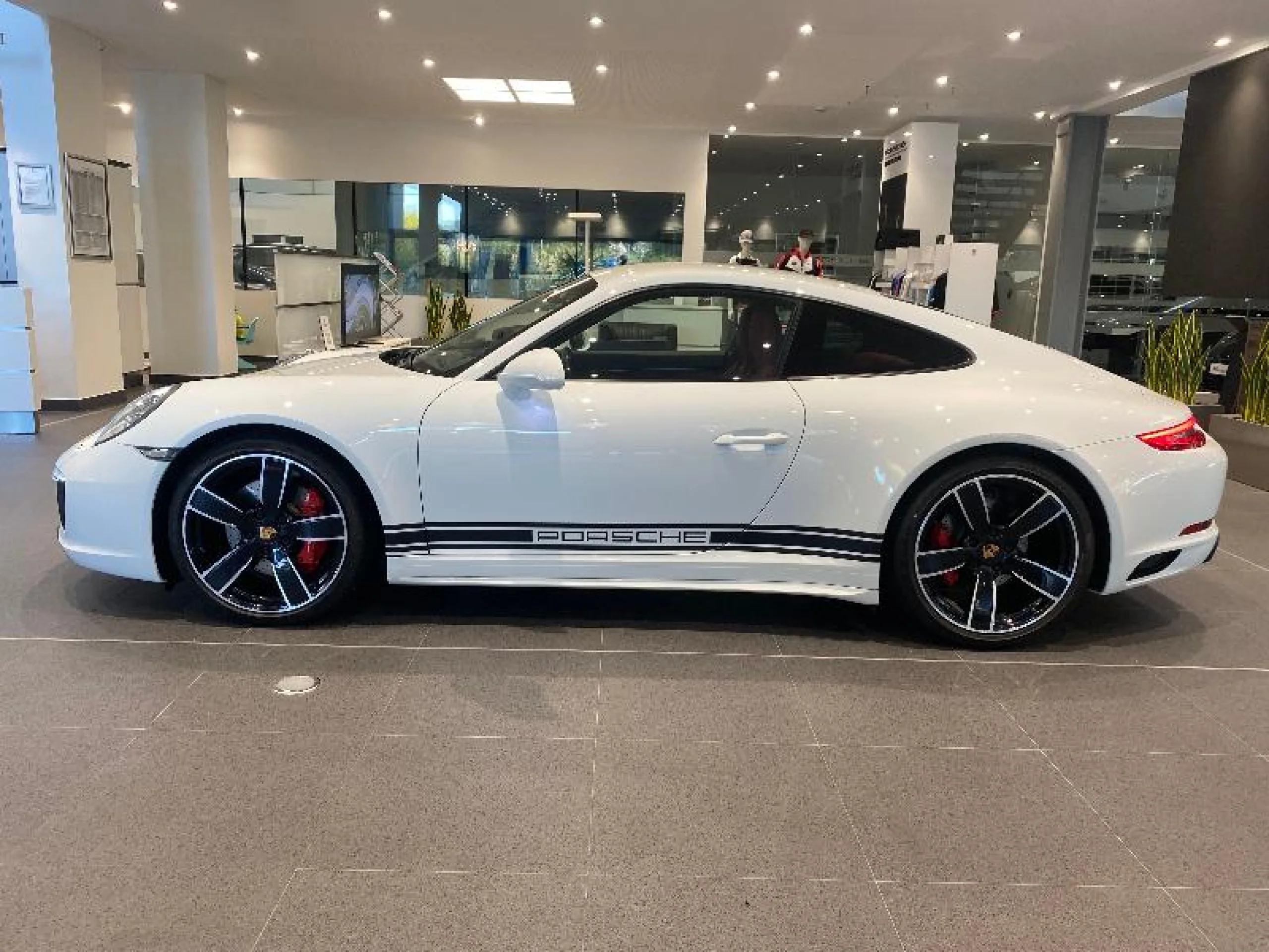 PORSCHE 911 CARRERA 4S COUPÉ - Foto 2