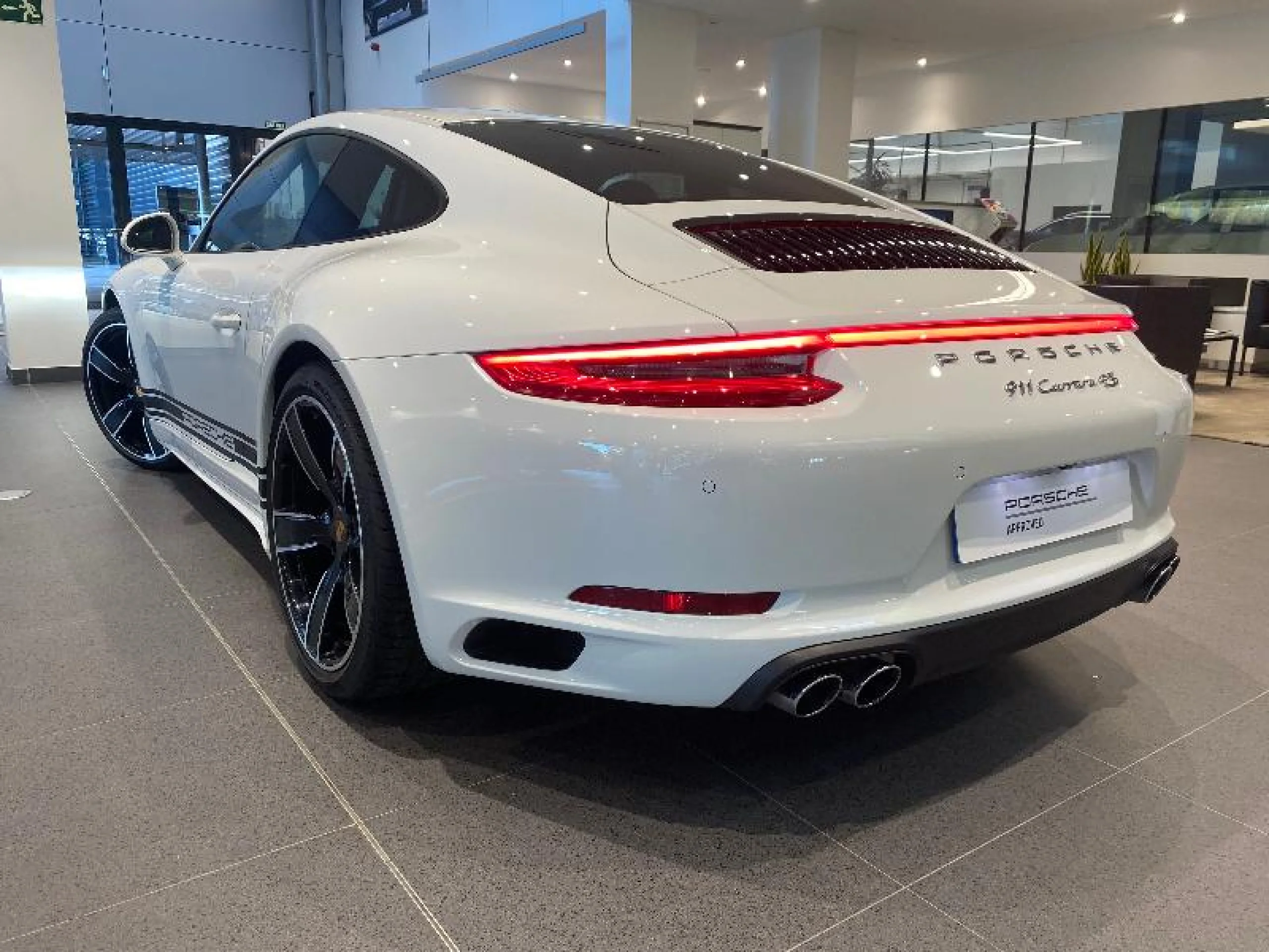 PORSCHE 911 CARRERA 4S COUPÉ - Foto 3