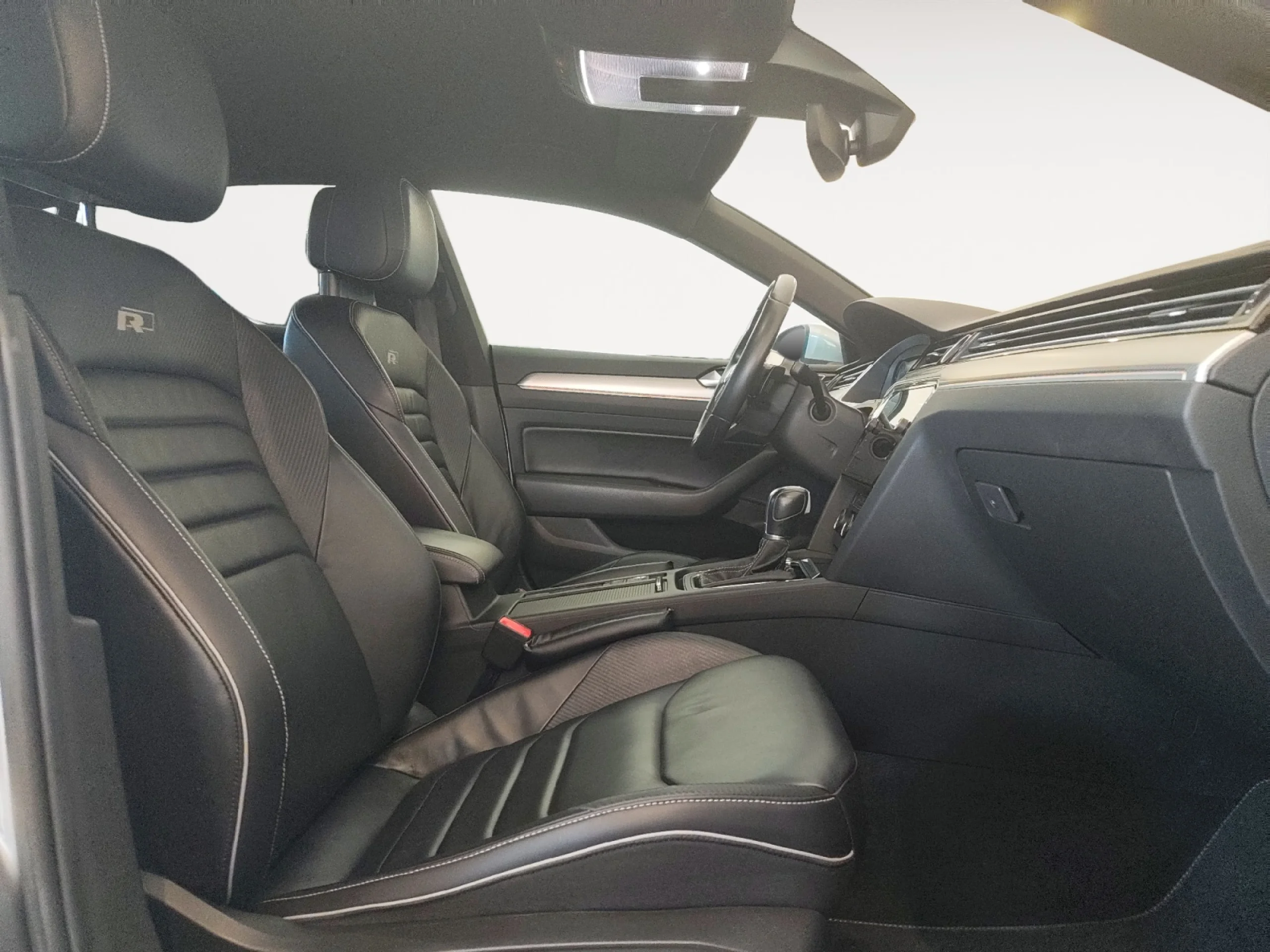 VOLKSWAGEN ARTEON R LINE 2.0 TSI 140KW (190CV) DSG - Foto 5