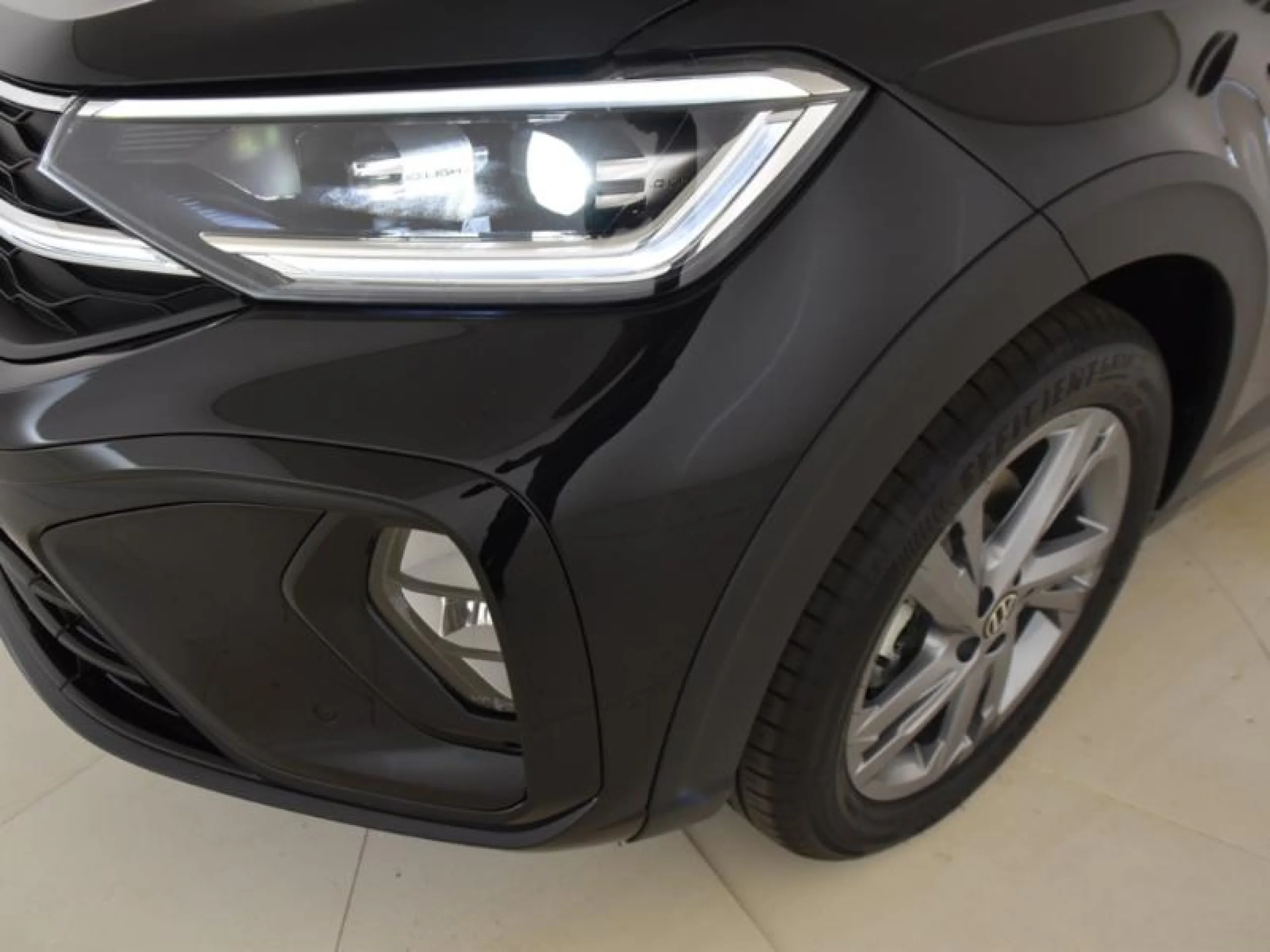 VOLKSWAGEN TAIGO R LINE 1.0 TSI 81KW (110CV) - Foto 18
