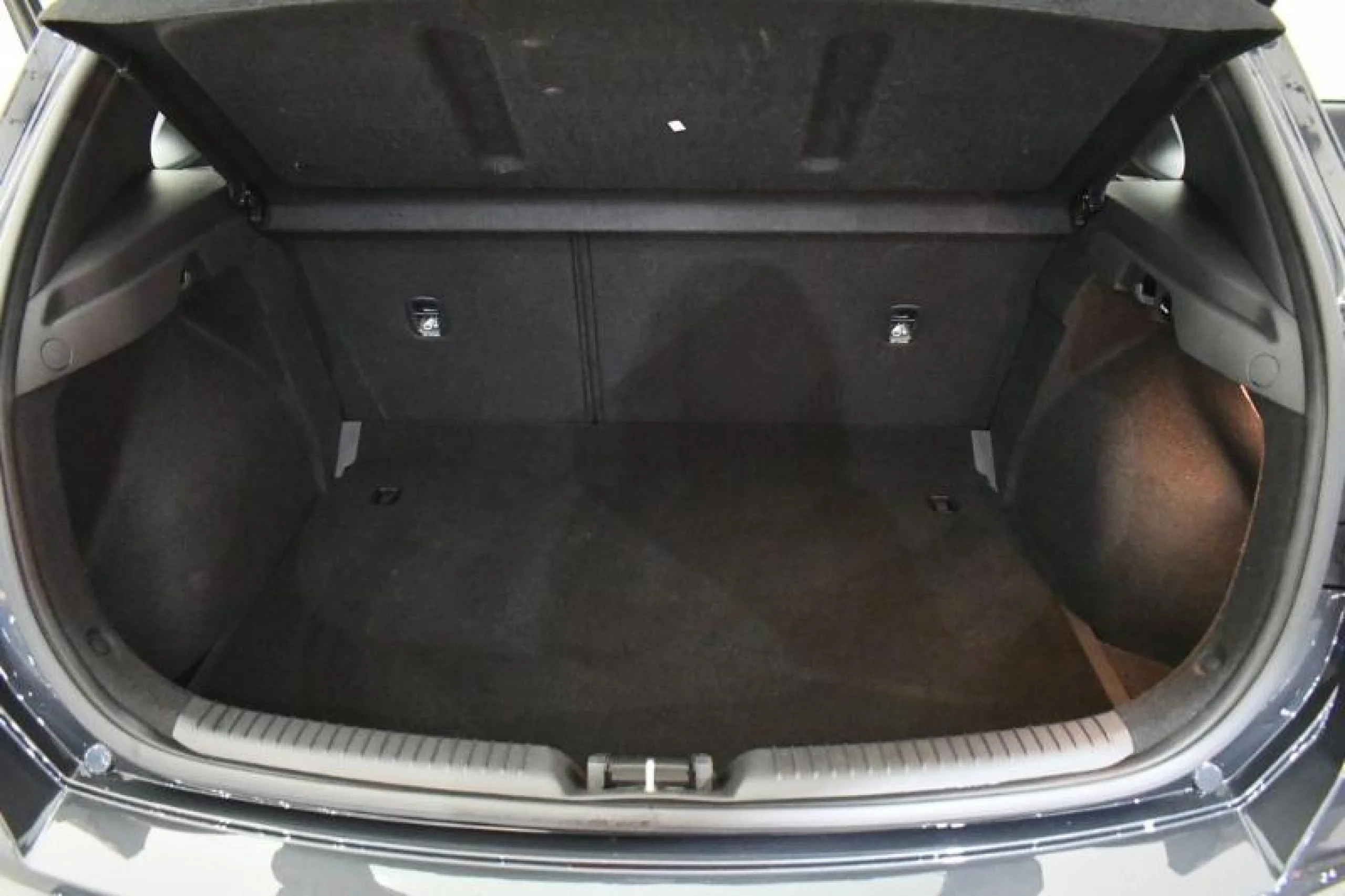 HYUNDAI I30 1.0 TGDI 48V KLASS - Foto 9