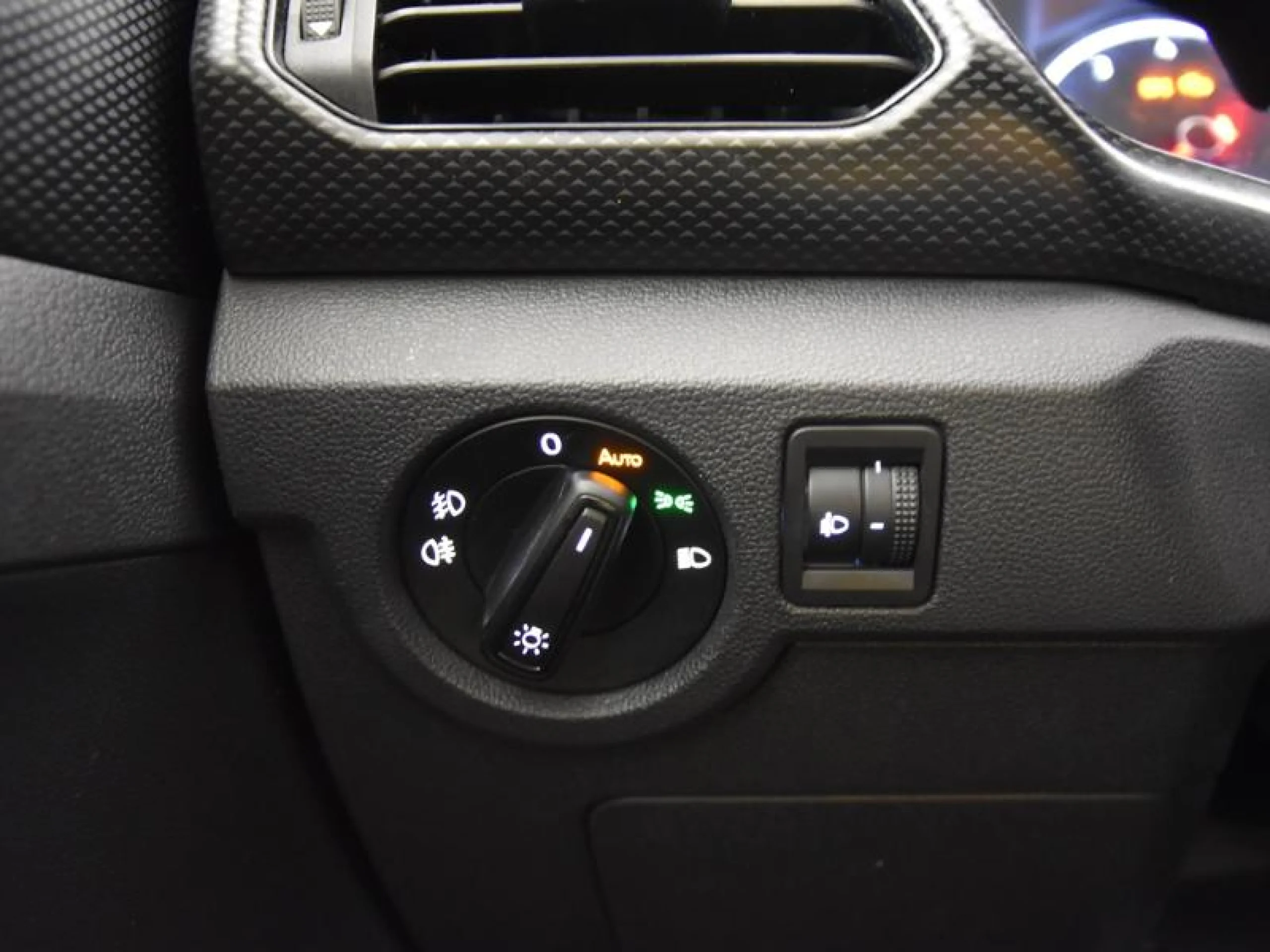 VOLKSWAGEN T CROSS ADVANCE 1.0 TSI 70KW (95CV) - Foto 17