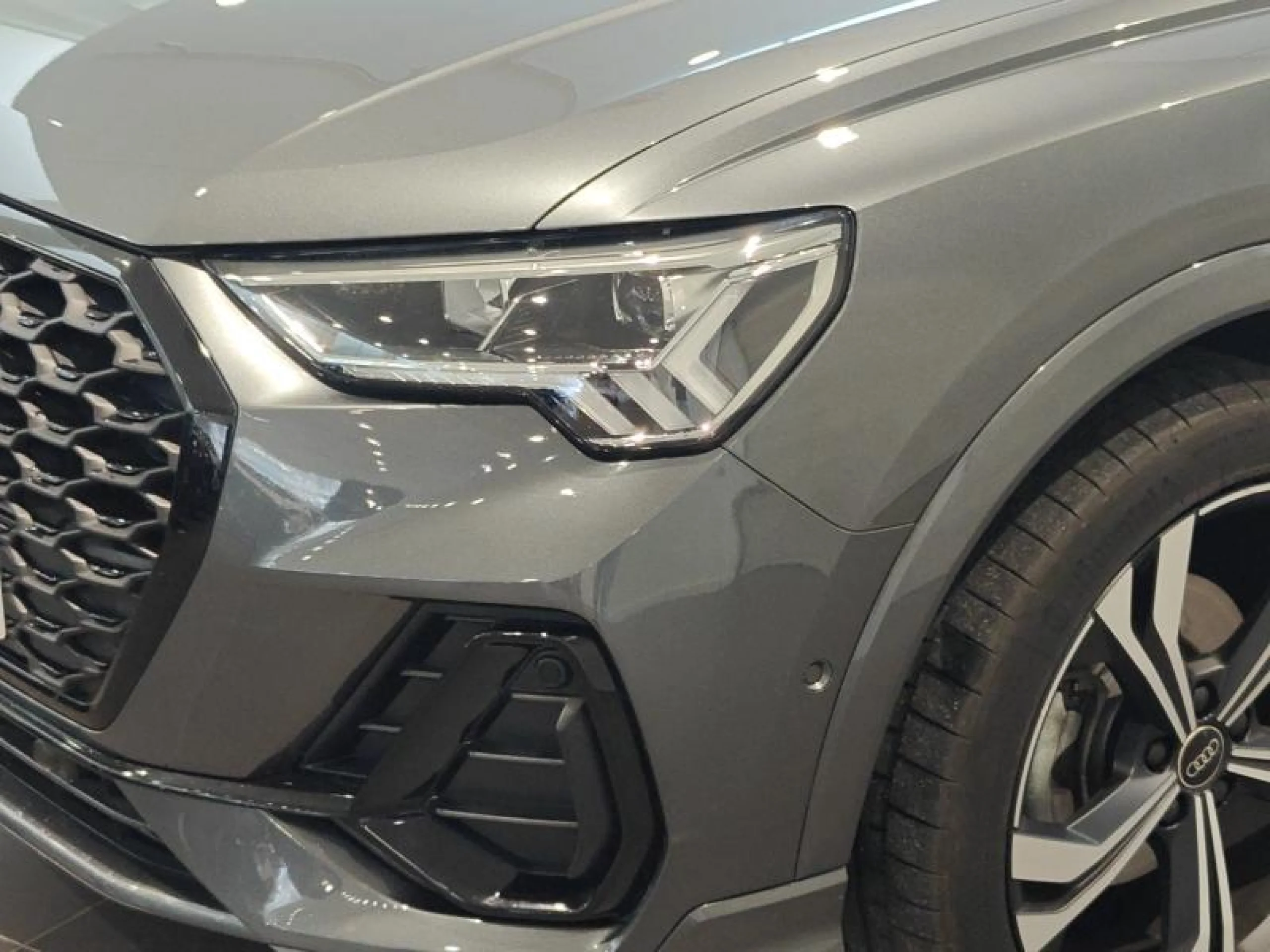 AUDI Q3 SPORTBACK BLACK LINE 35 TDI 110KW (150CV) S TRONIC - Foto 6