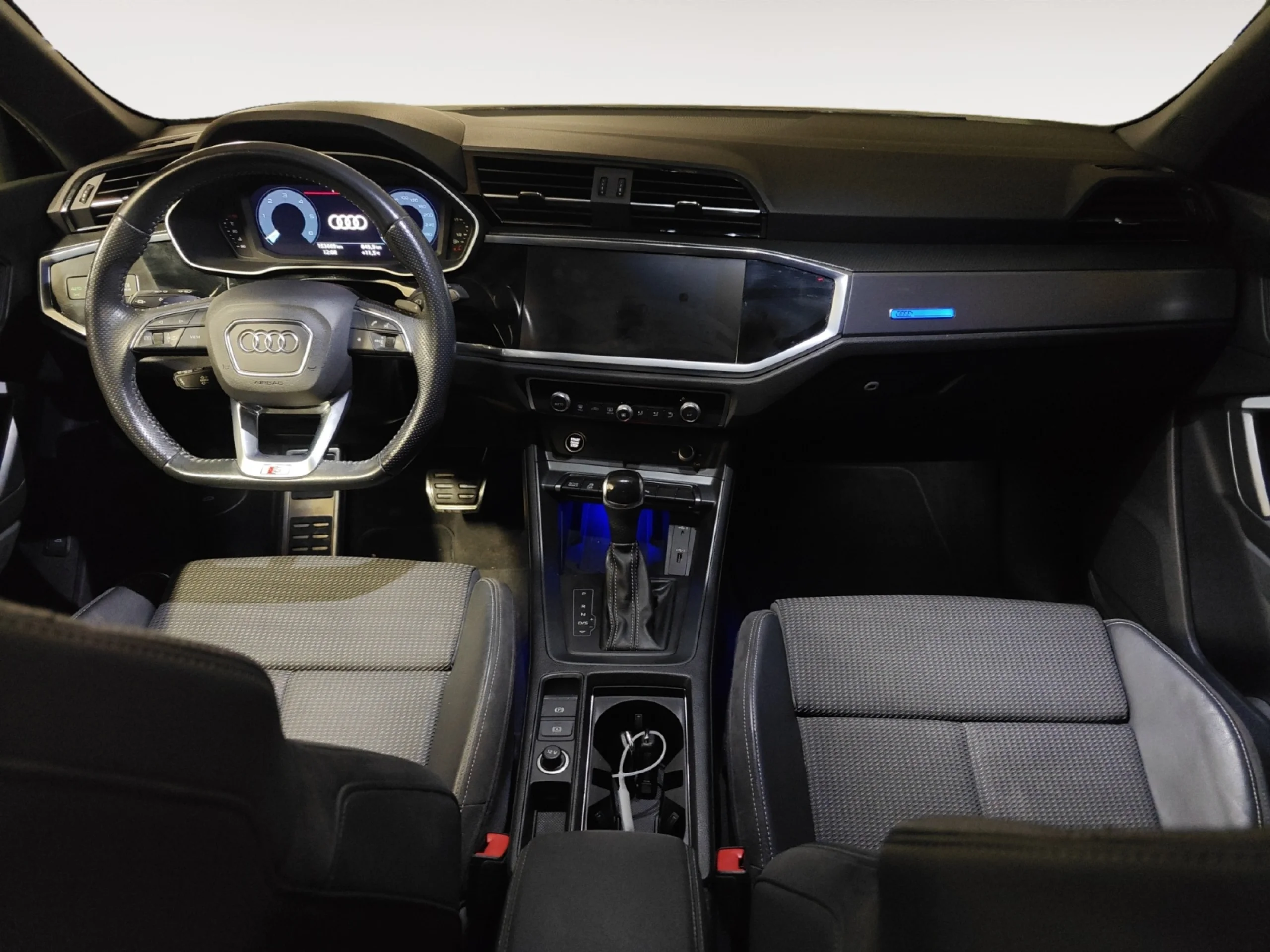 AUDI Q3 SPORTBACK BLACK LINE 35 TDI 110KW (150CV) S TRONIC - Foto 4