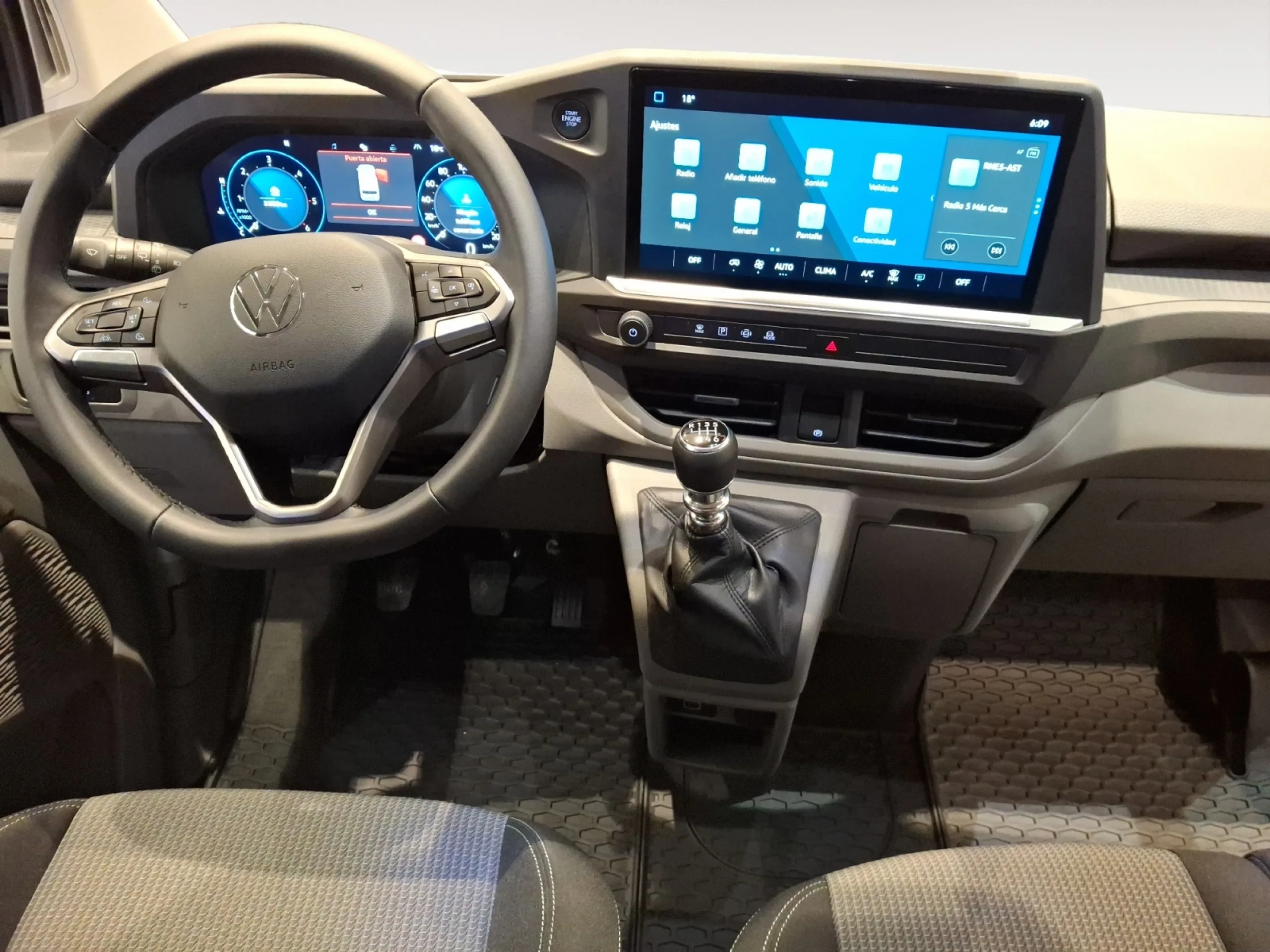 VW COMERCIALES CARAVELLE CARAVELLE   CARAVELLE  BATALLA CORTA  2.0 TDI 81 KW (110 CV) 6 VEL. - Foto 4