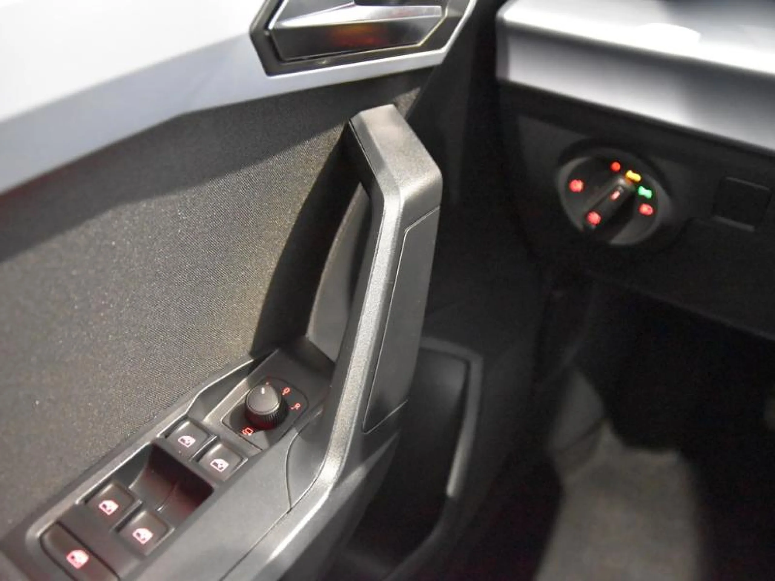 SEAT ARONA 1.0 TSI 85KW (115CV) FR SPECIAL EDITION - Foto 18