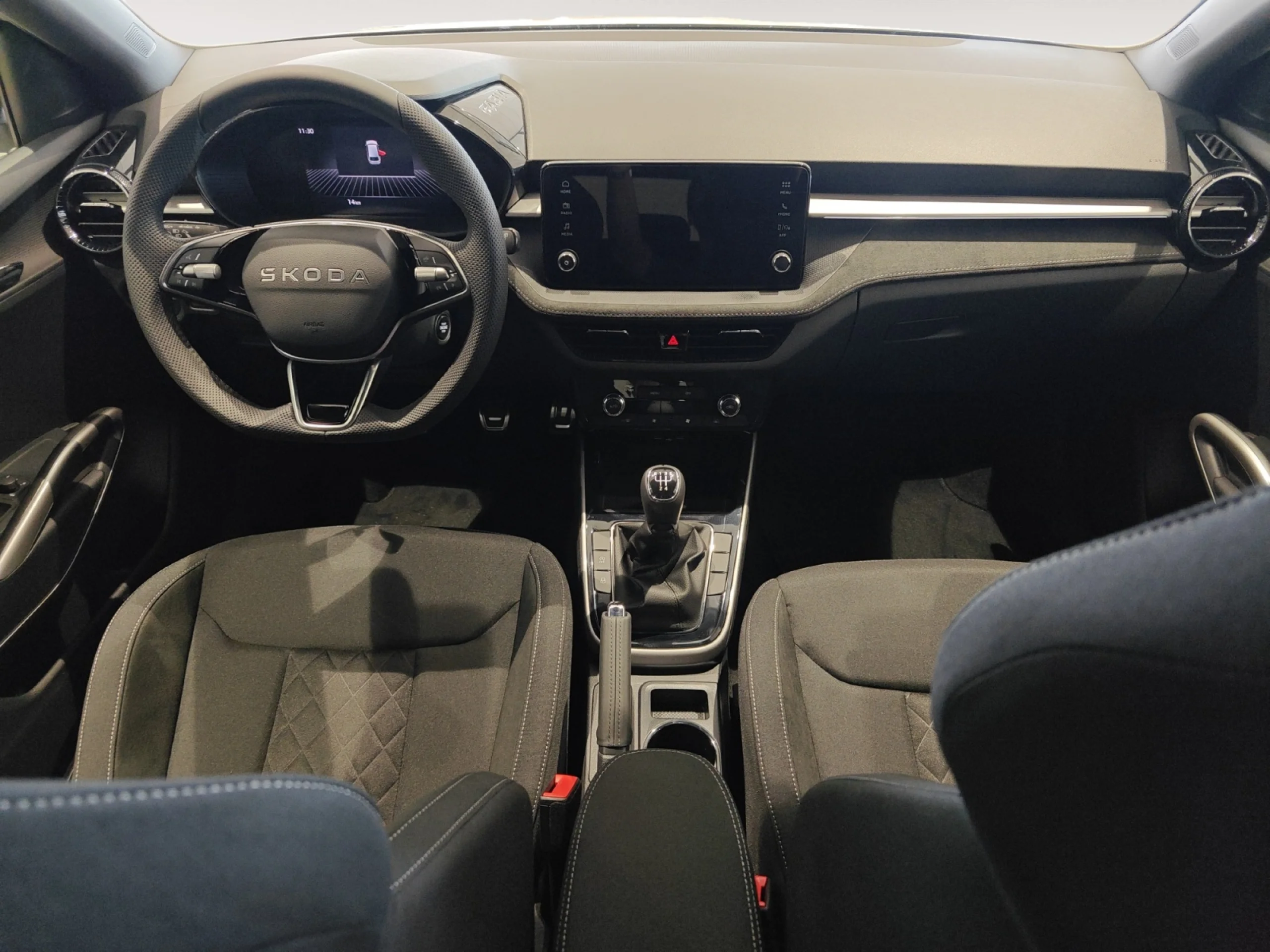 SKODA FABIA 1.0 TSI 70KW (95CV) DESIGN - Foto 4