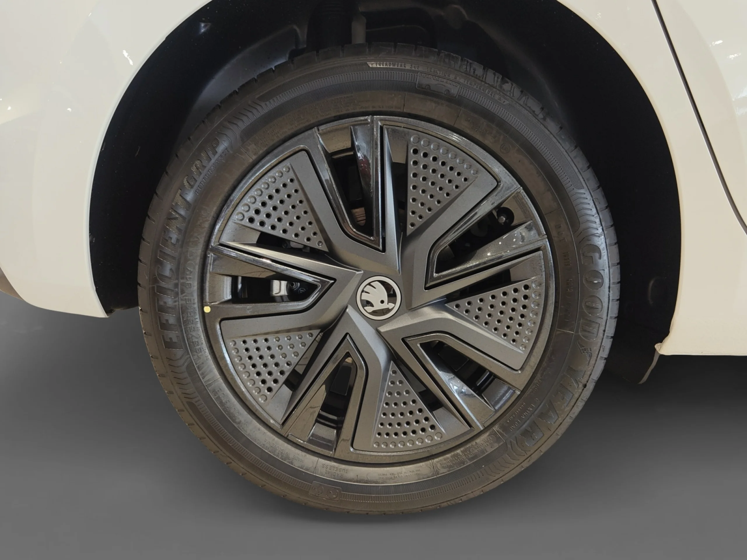 SKODA FABIA 1.0 TSI 70KW (95CV) DESIGN - Foto 8