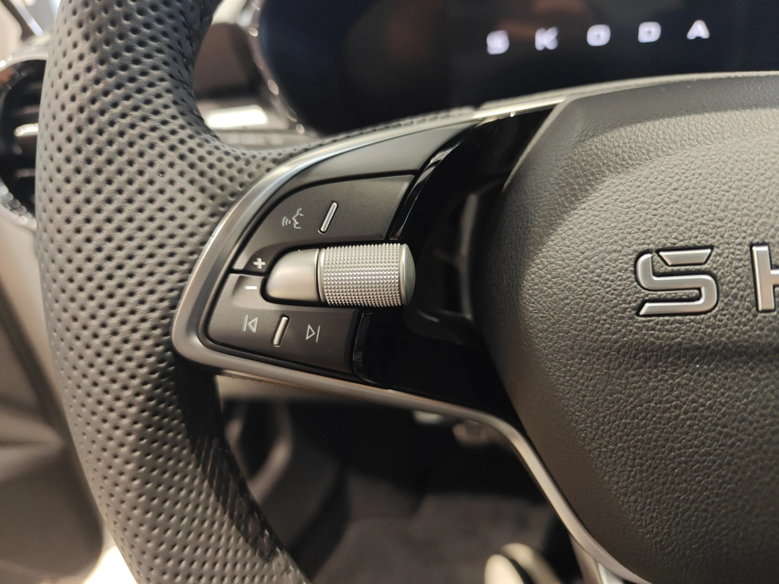 SKODA FABIA 1.0 TSI 70KW (95CV) DESIGN - Foto 11