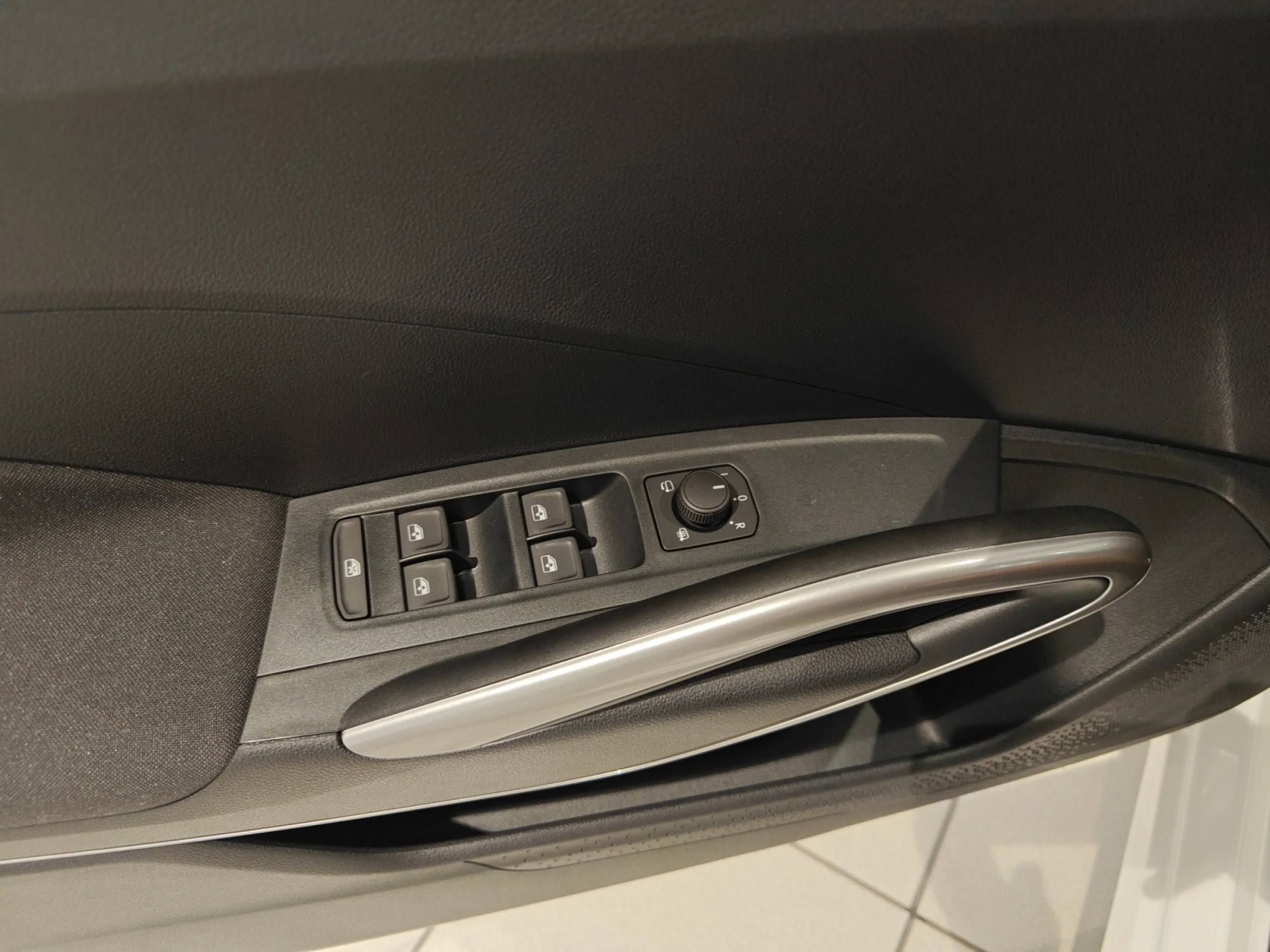 SKODA FABIA 1.0 TSI 70KW (95CV) DESIGN - Foto 13