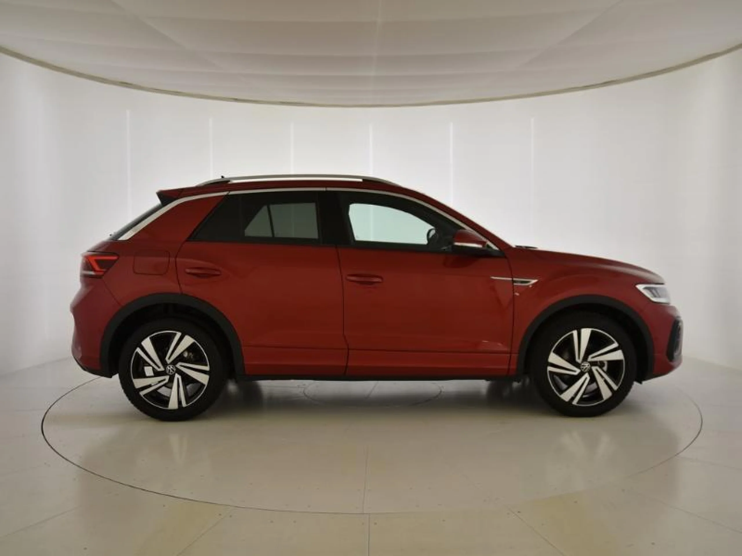 VOLKSWAGEN T ROC R LINE 1.5 TSI 110KW (150CV) DSG - Foto 3