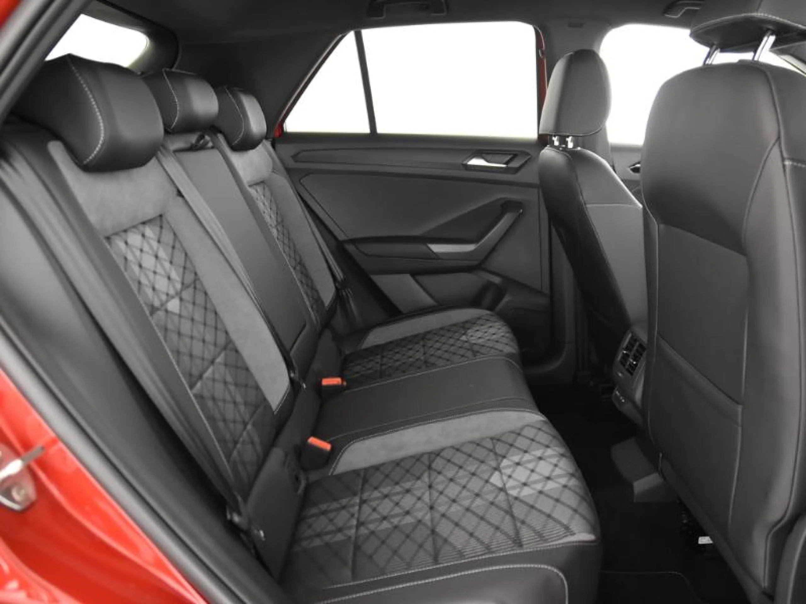 VOLKSWAGEN T ROC R LINE 1.5 TSI 110KW (150CV) DSG - Foto 6