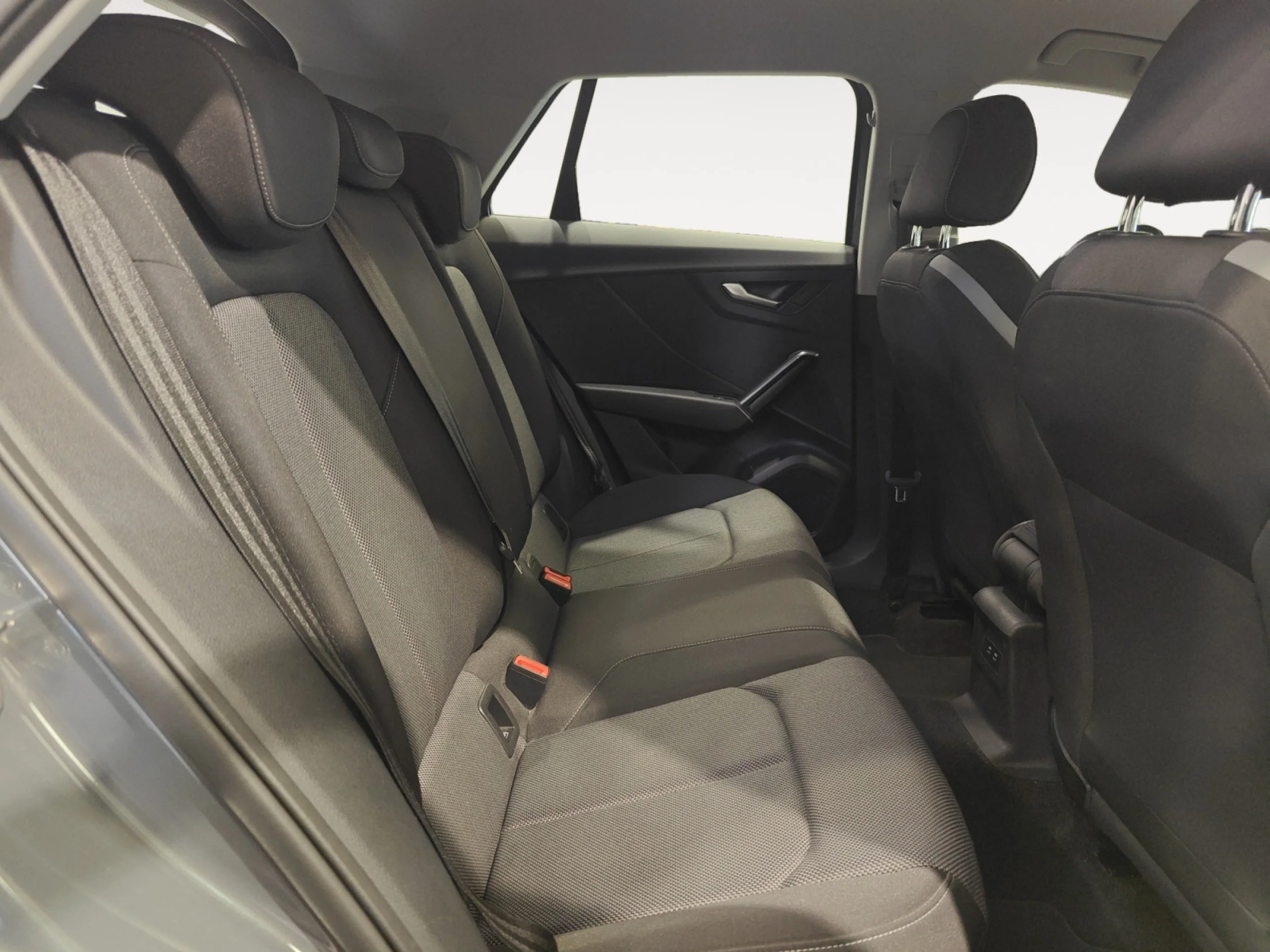 AUDI Q2 SPORT 35 TFSI 110KW (150CV) S TRONIC - Foto 6